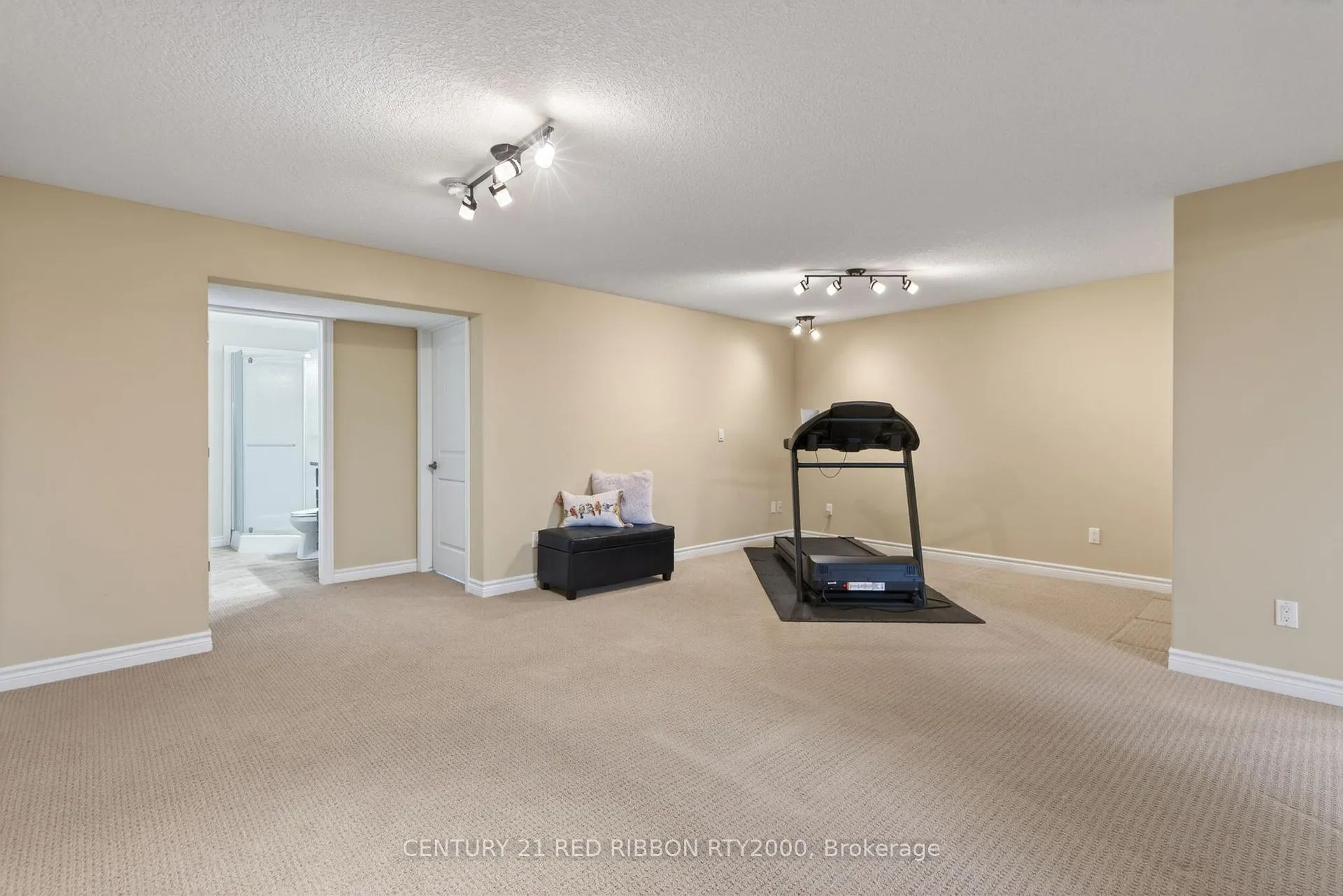 Photo 32 of 418 Macdonald Street, Strathroy-Caradoc, NE — HOMEH