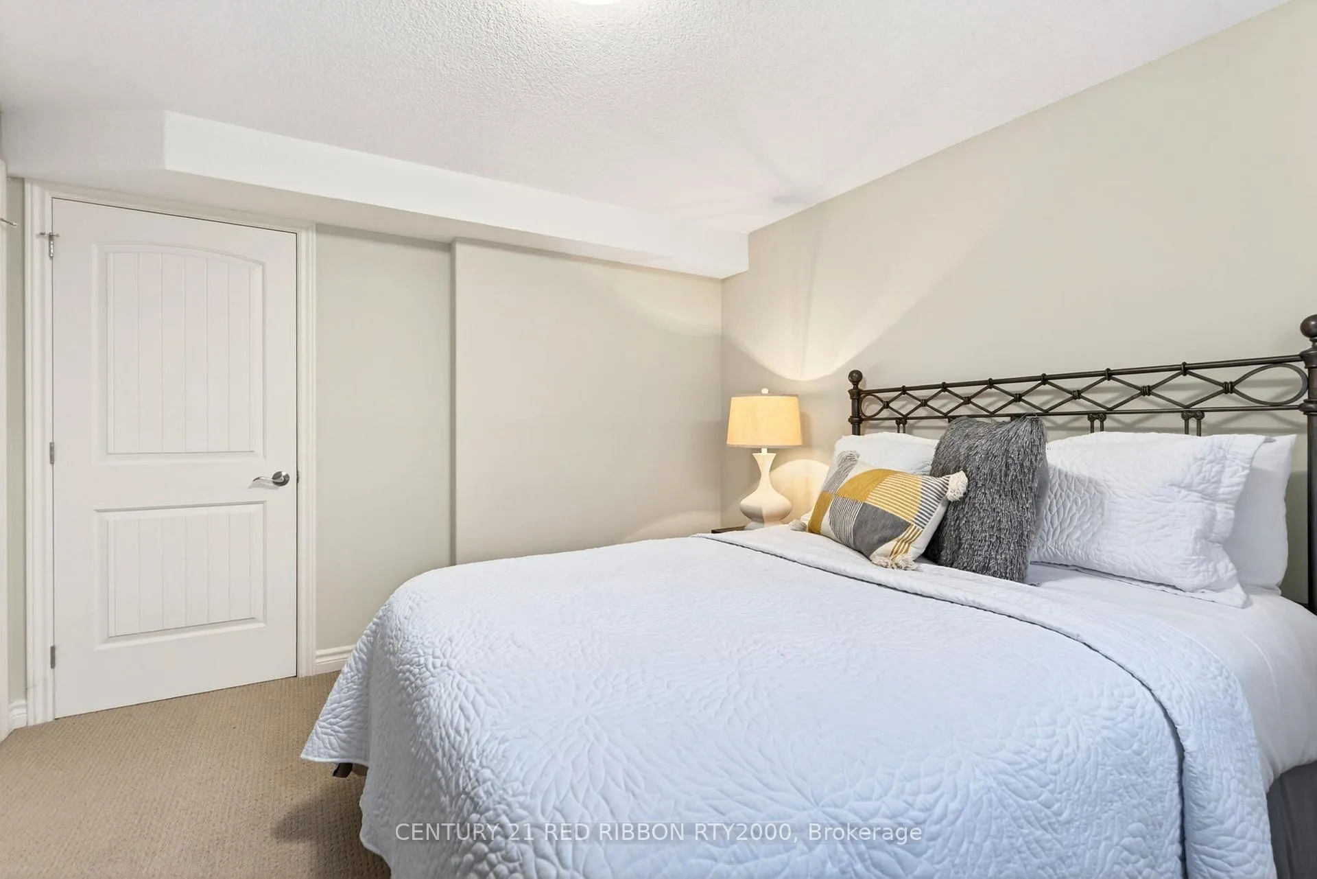 Photo 34 of 418 Macdonald Street, Strathroy-Caradoc, NE — HOMEH