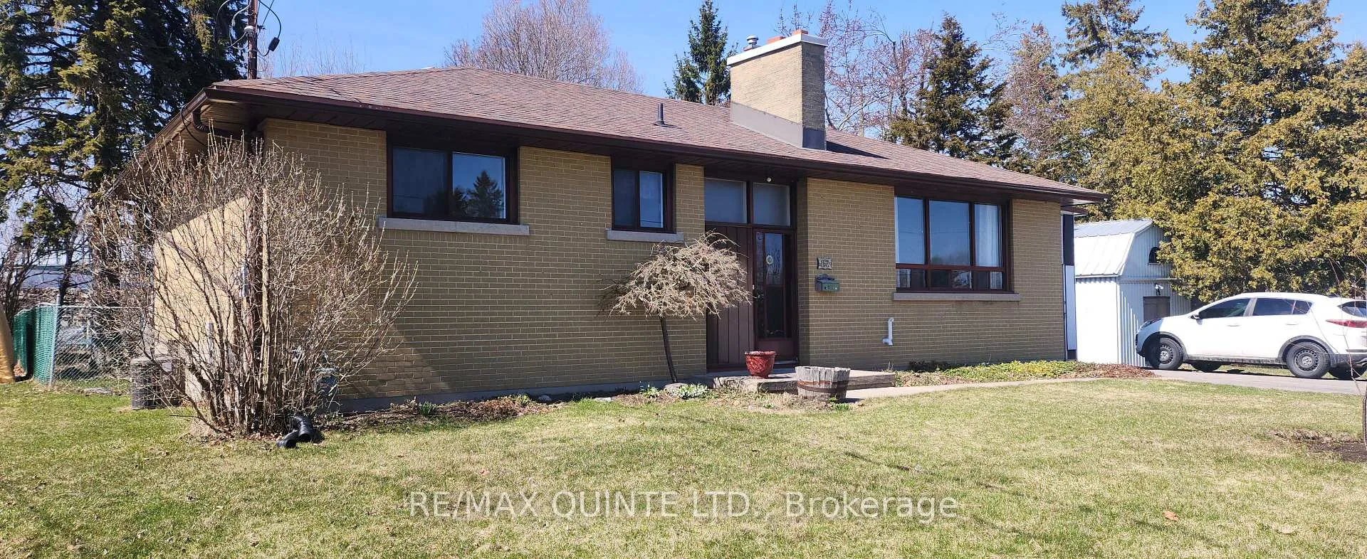 Photo 4 of 12 Wedgewood Road, Loyalist, Amherstview — HOMEH