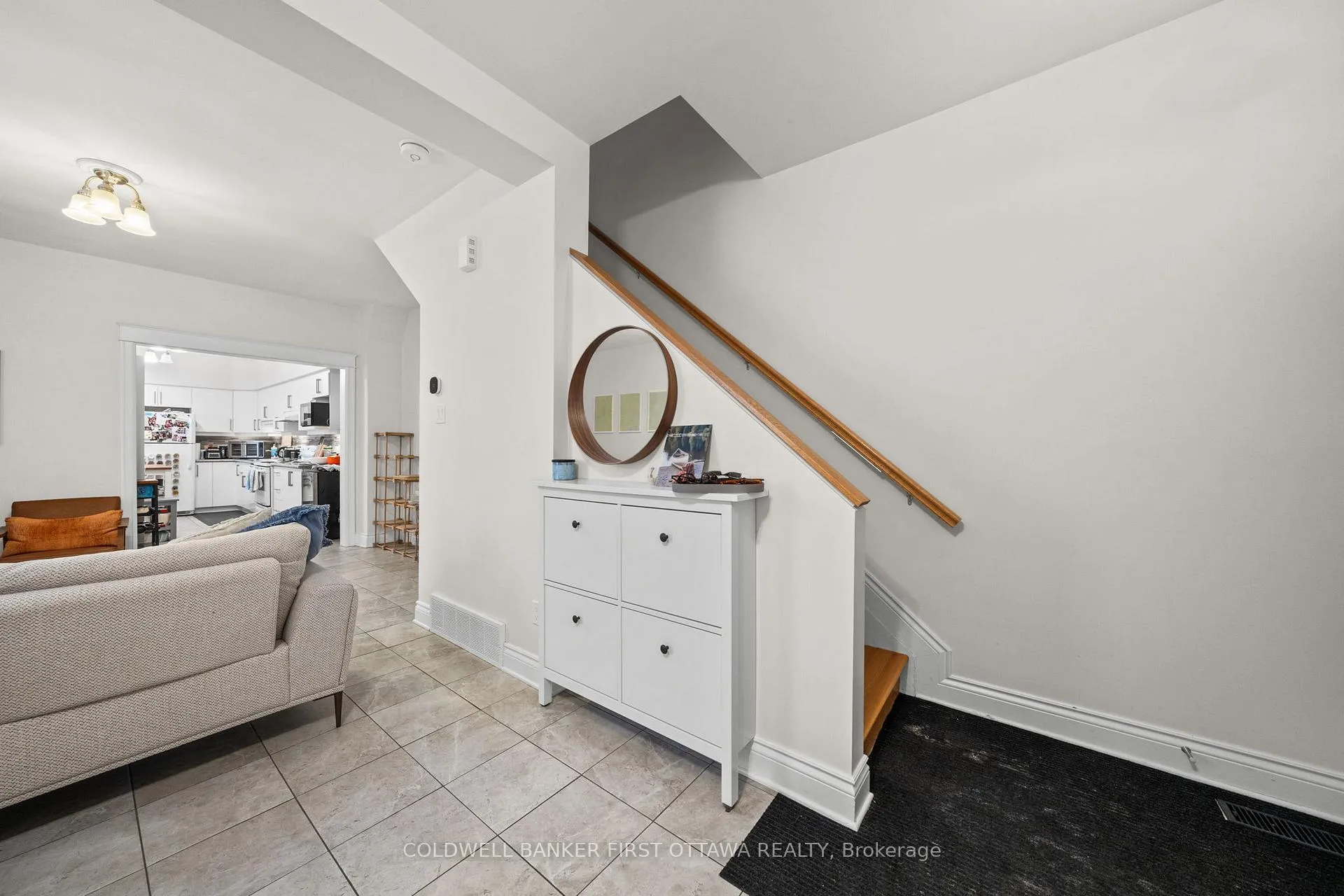 Photo 5 of 118 Willow Street, Ottawa, West Centre Town — HOMEH