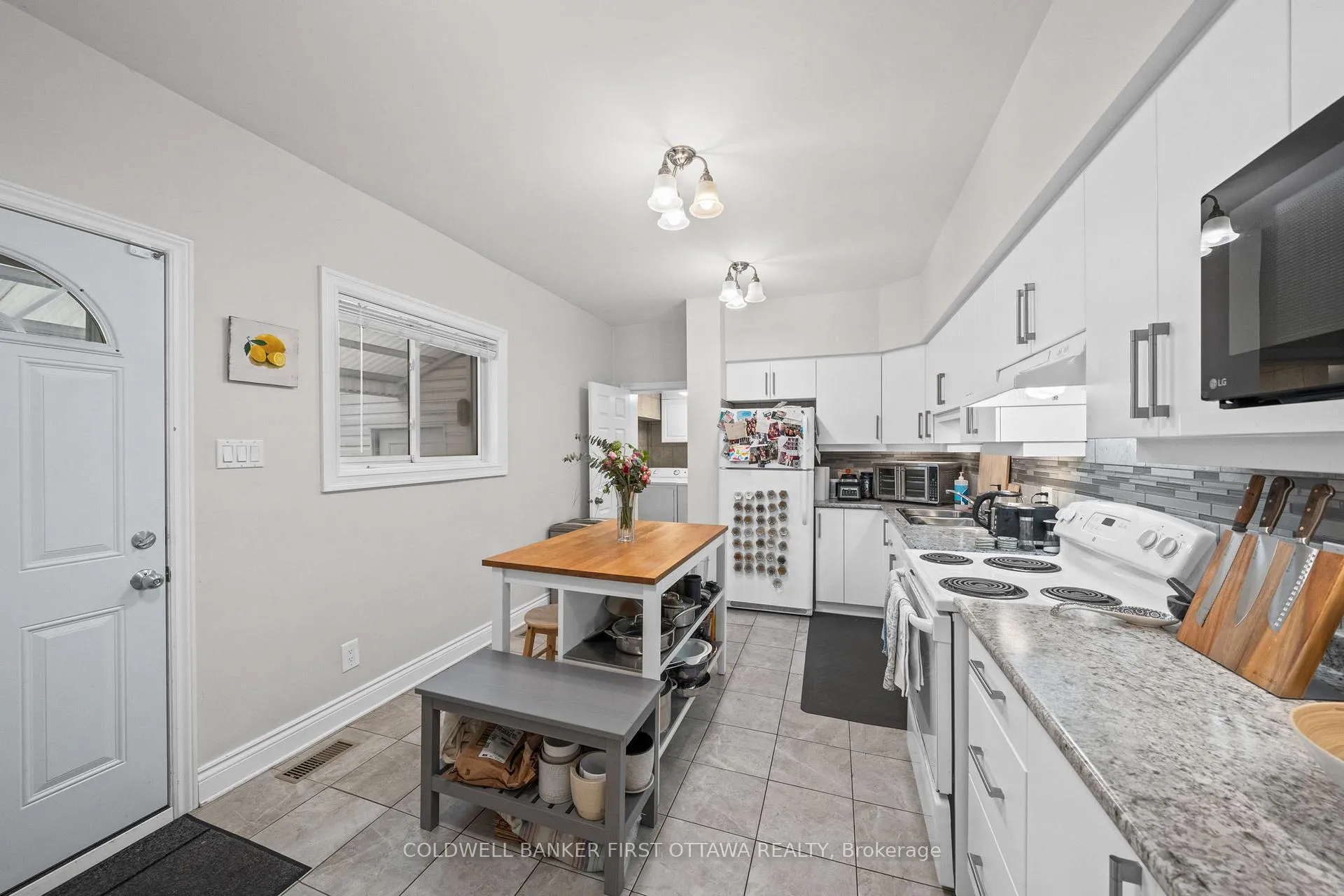 Photo 10 of 118 Willow Street, Ottawa, West Centre Town — HOMEH
