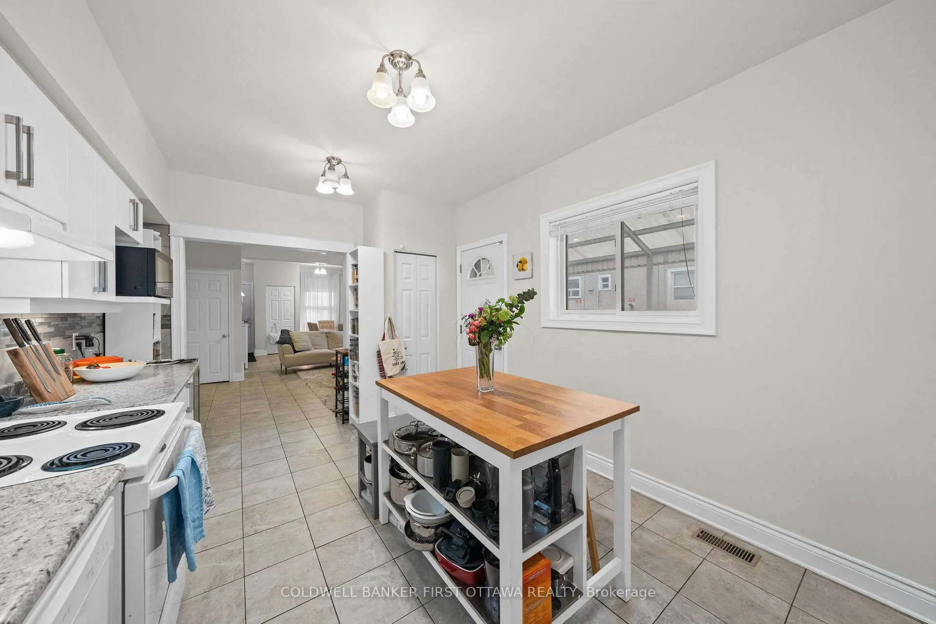 Photo 13 of 118 Willow Street, Ottawa, West Centre Town — HOMEH