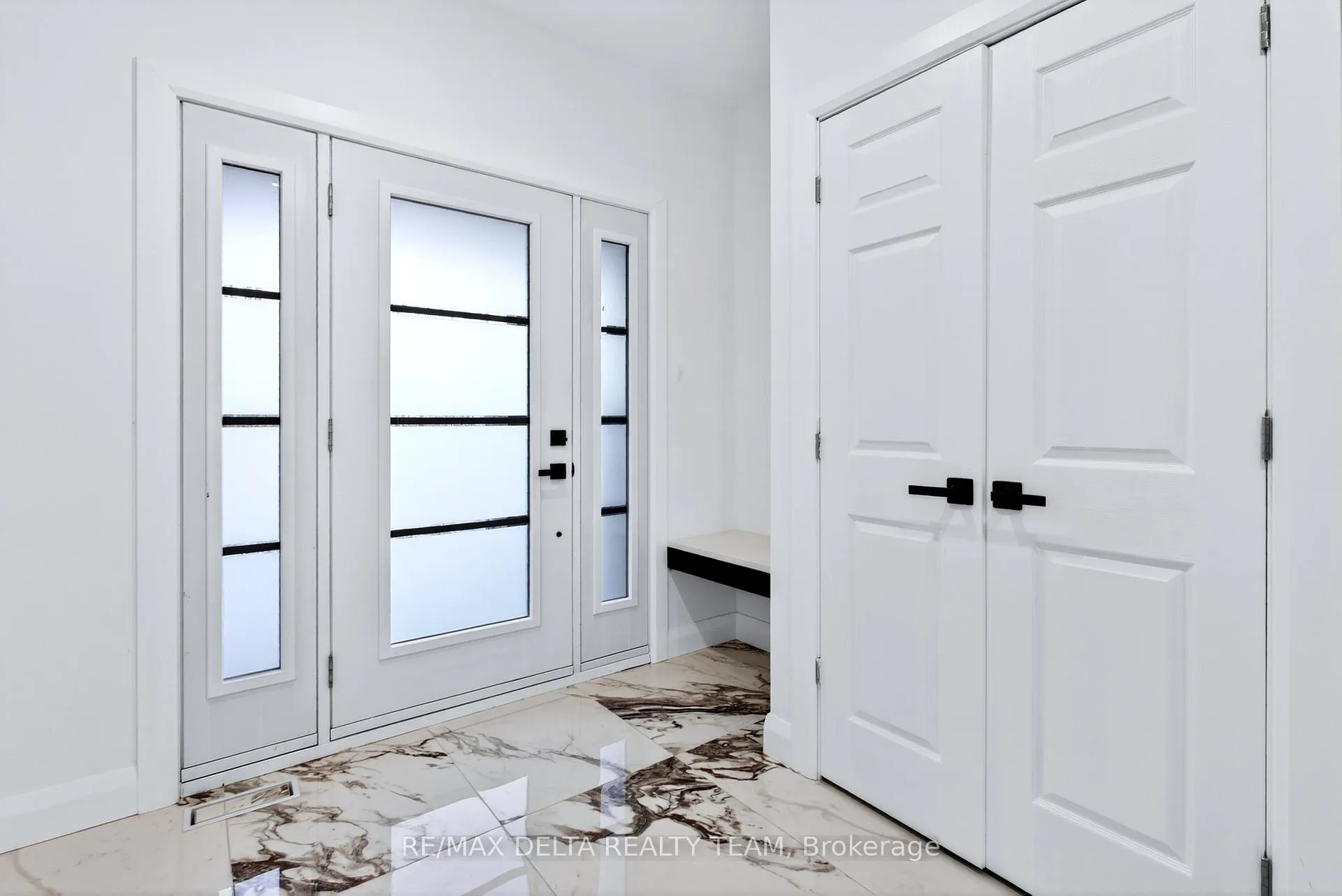 Photo 3 of 7861 Springhill Road, Ottawa, Metcalfe — HOMEH