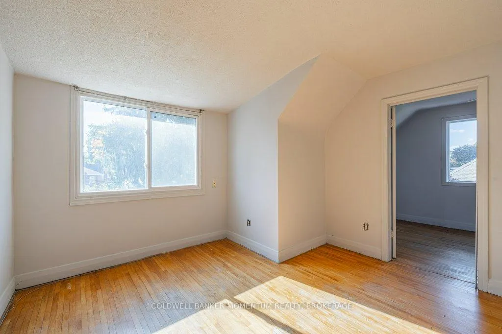 Photo 20 of 6532 Murray Street, Niagara Falls, Dorchester — HOMEH