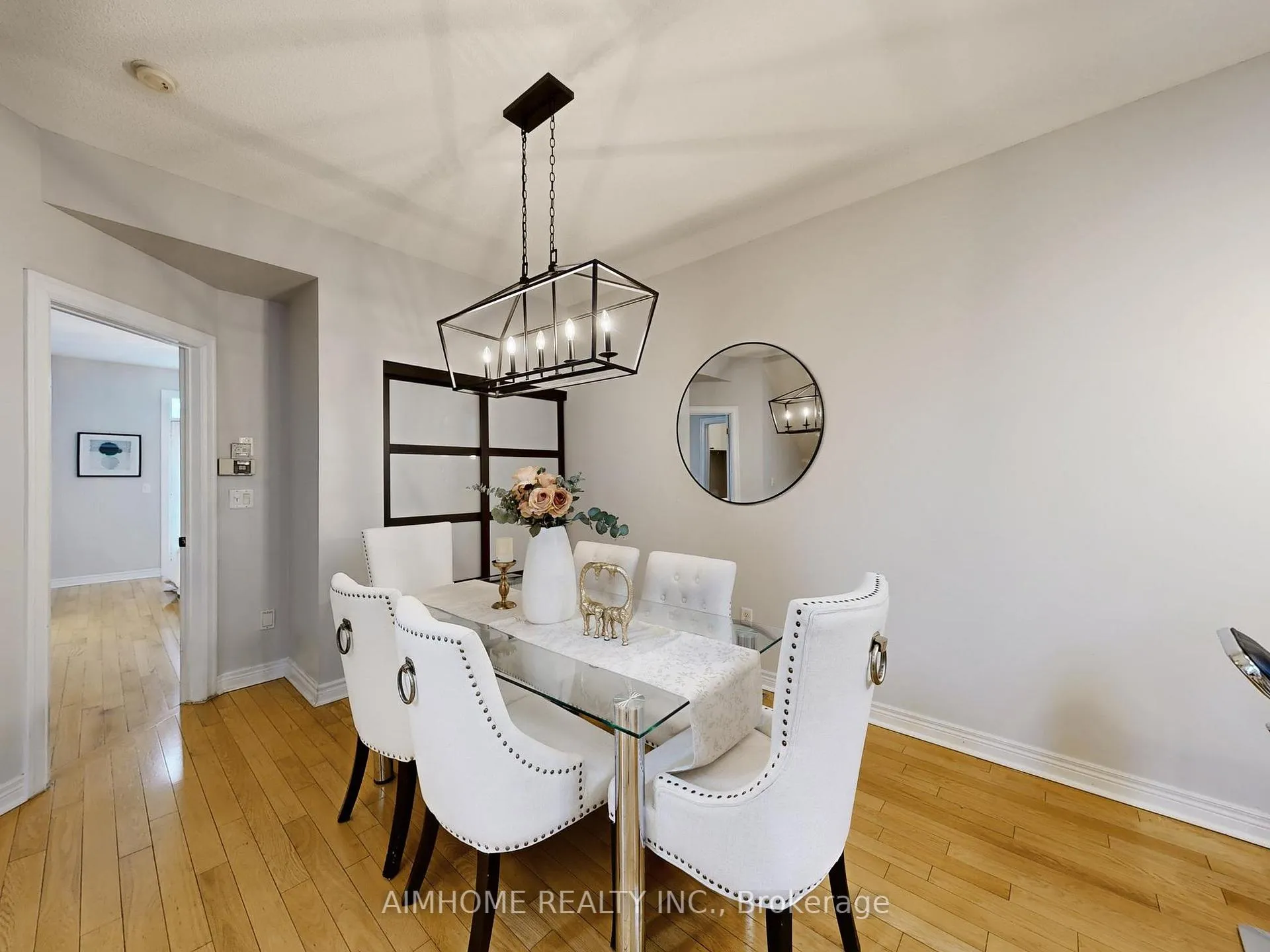 Photo 9 of 962 On Bogart Circle, Newmarket, Gorham-College Manor — HOMEH