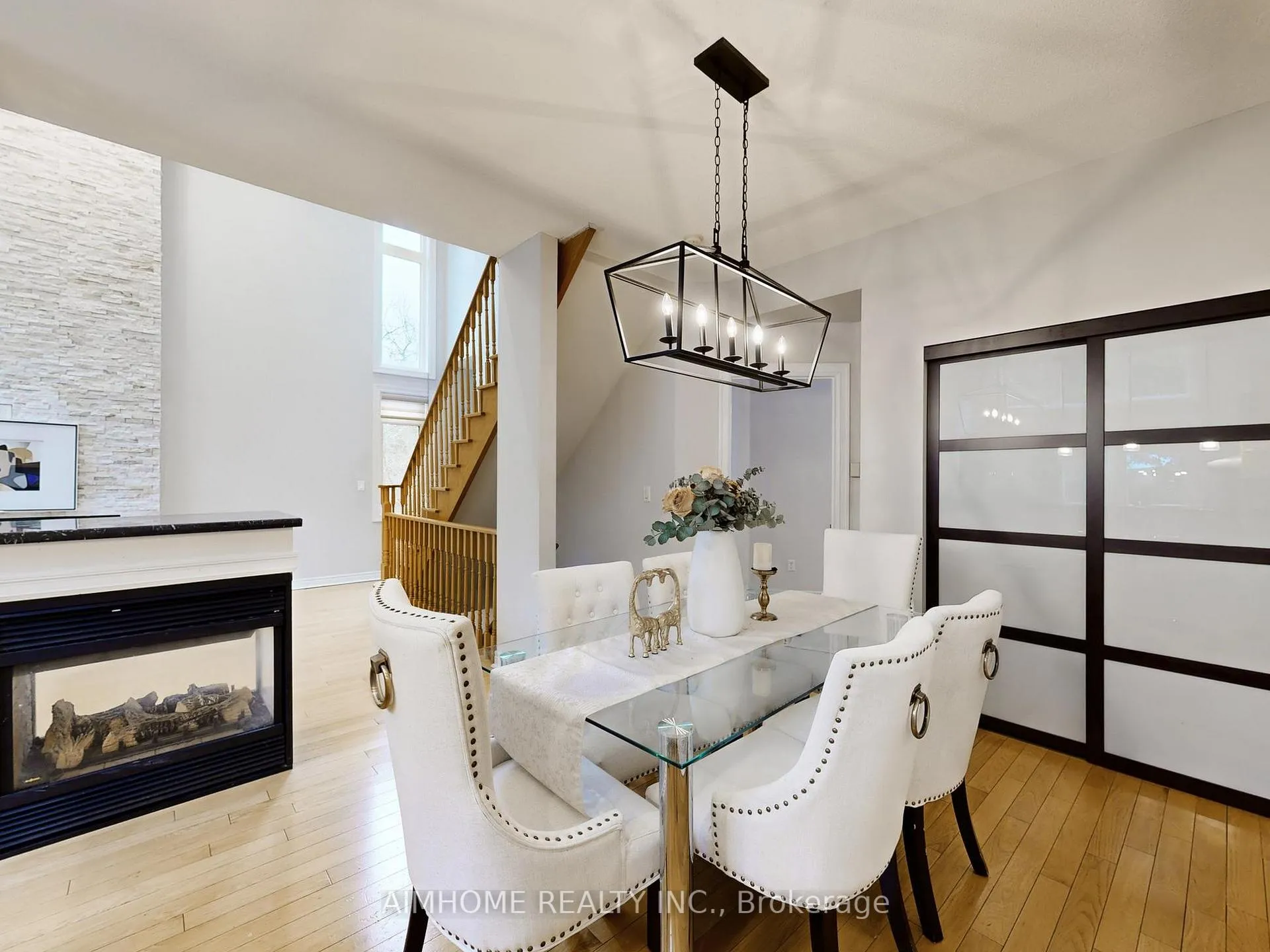 Photo 13 of 962 On Bogart Circle, Newmarket, Gorham-College Manor — HOMEH