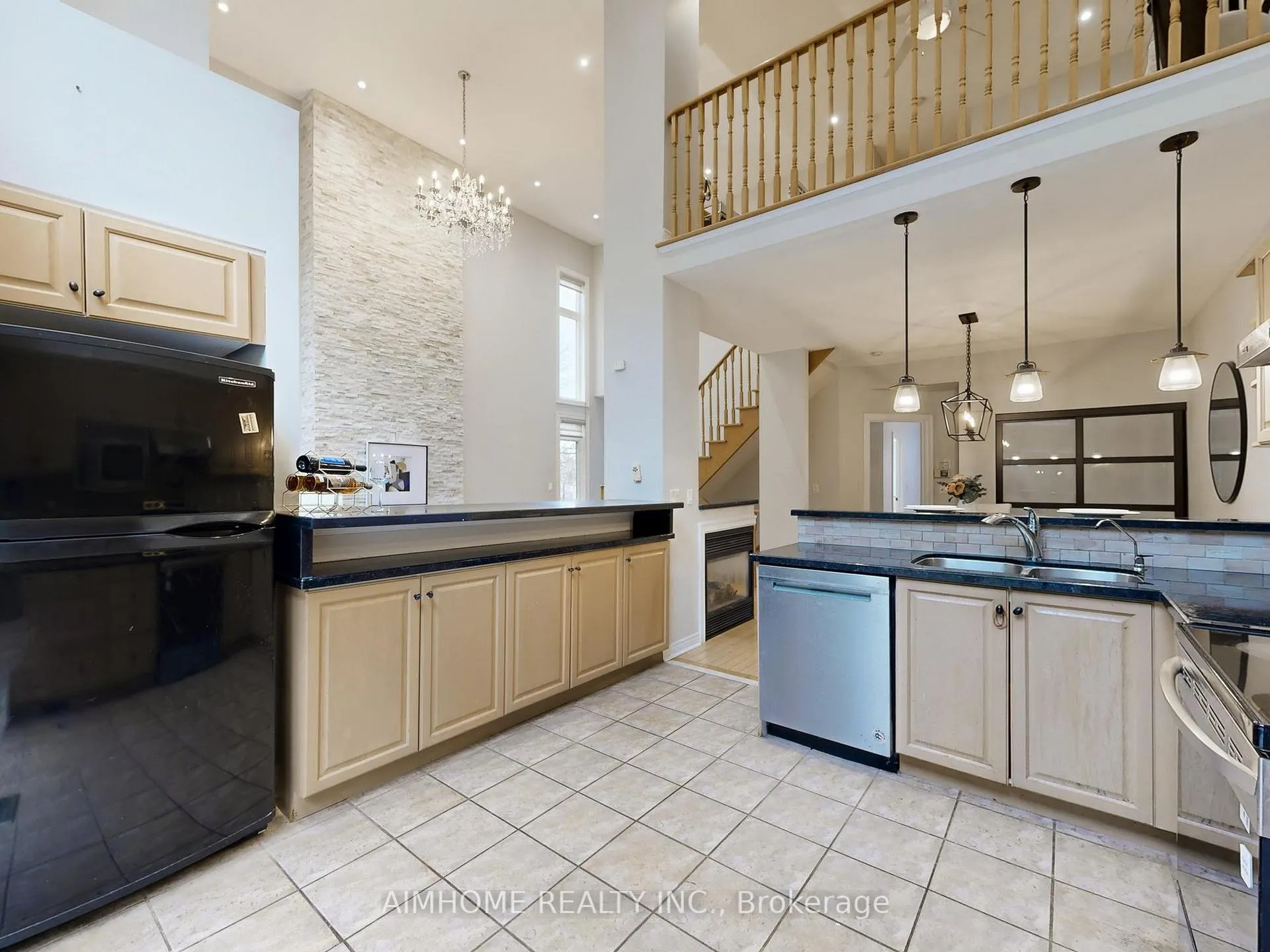 Photo 17 of 962 On Bogart Circle, Newmarket, Gorham-College Manor — HOMEH