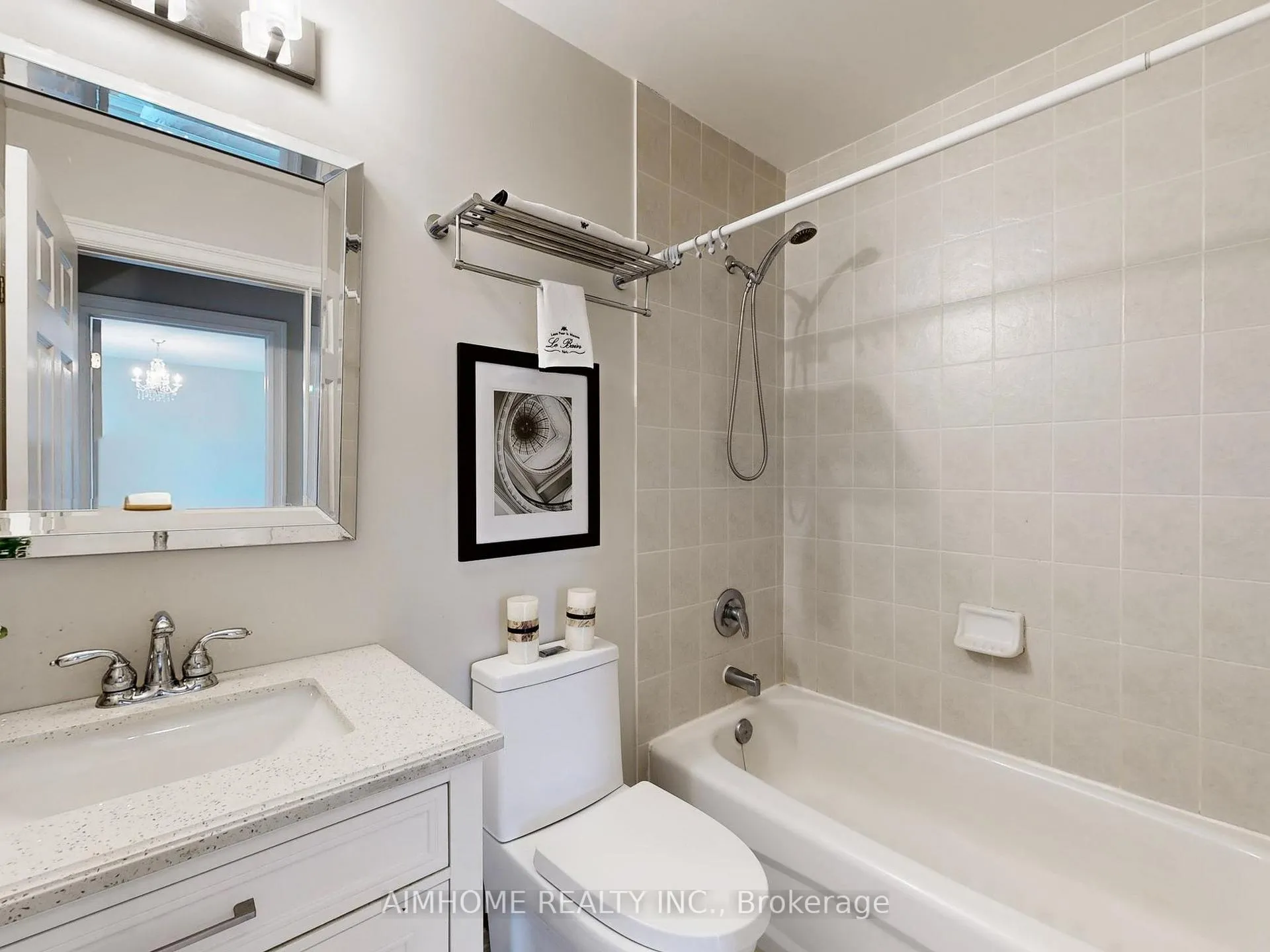 Photo 41 of 962 On Bogart Circle, Newmarket, Gorham-College Manor — HOMEH
