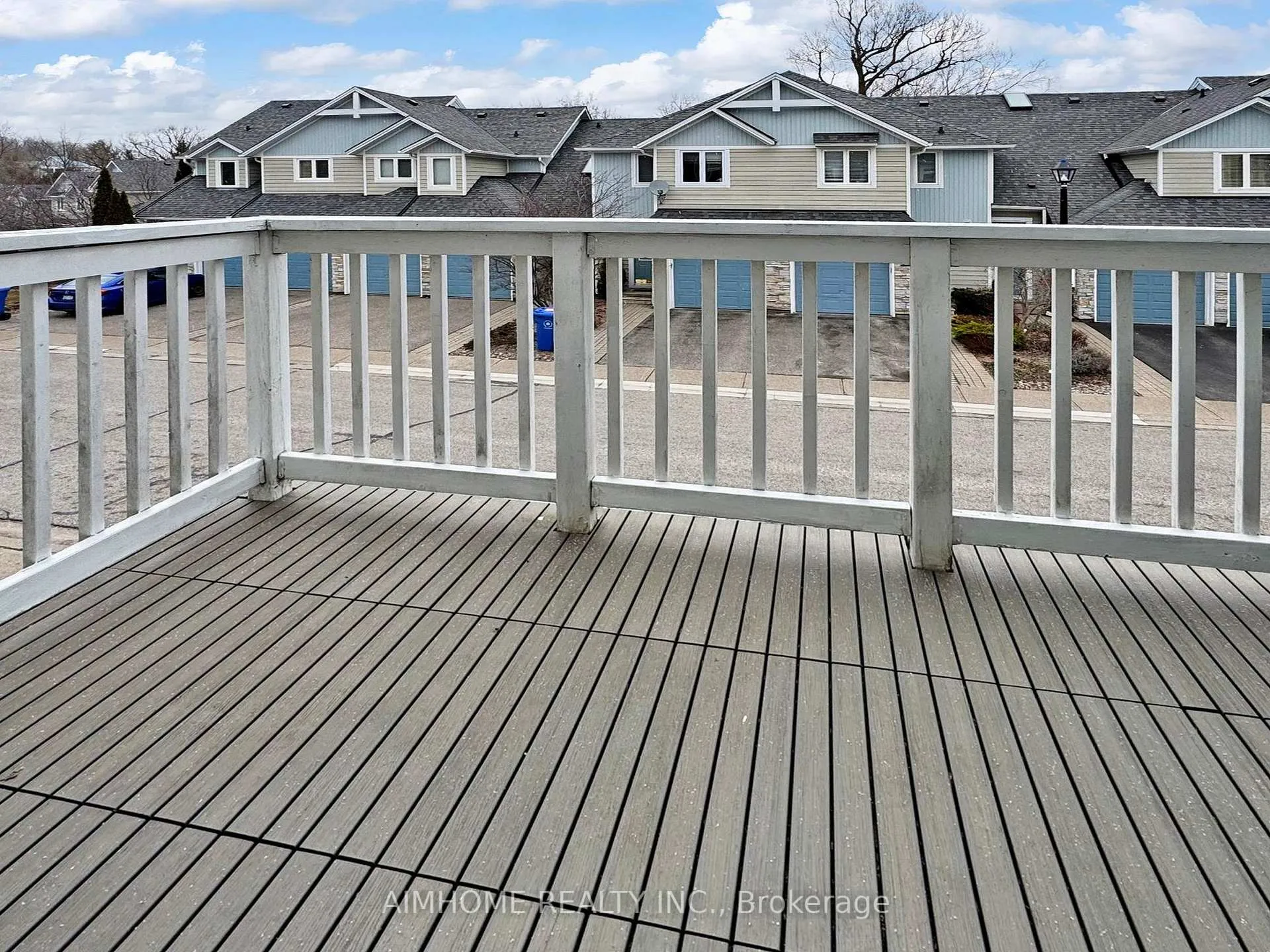 Photo 47 of 962 On Bogart Circle, Newmarket, Gorham-College Manor — HOMEH