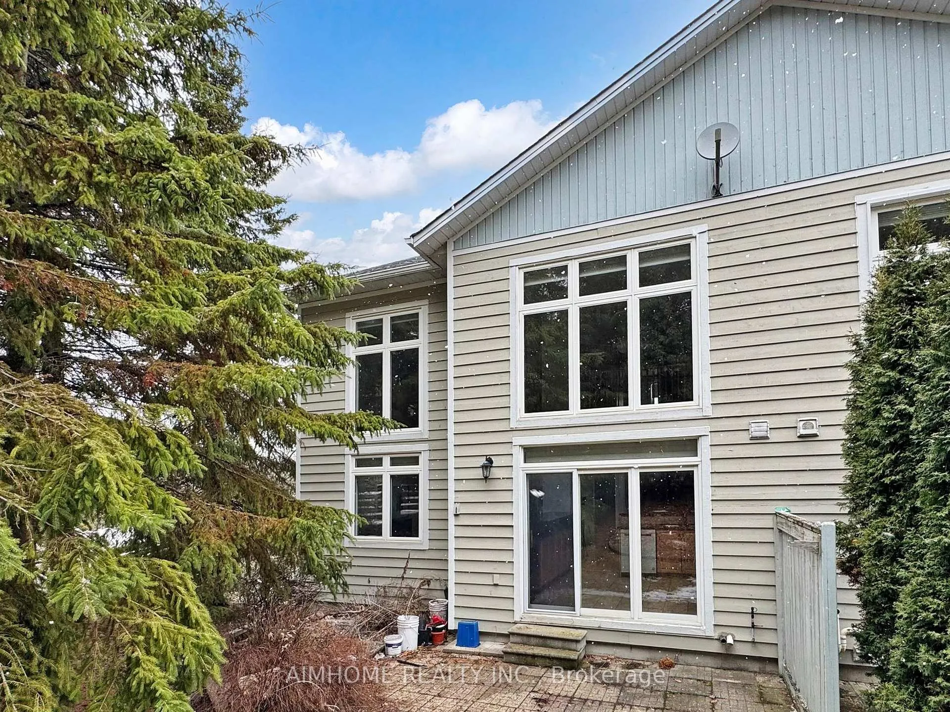 Photo 48 of 962 On Bogart Circle, Newmarket, Gorham-College Manor — HOMEH