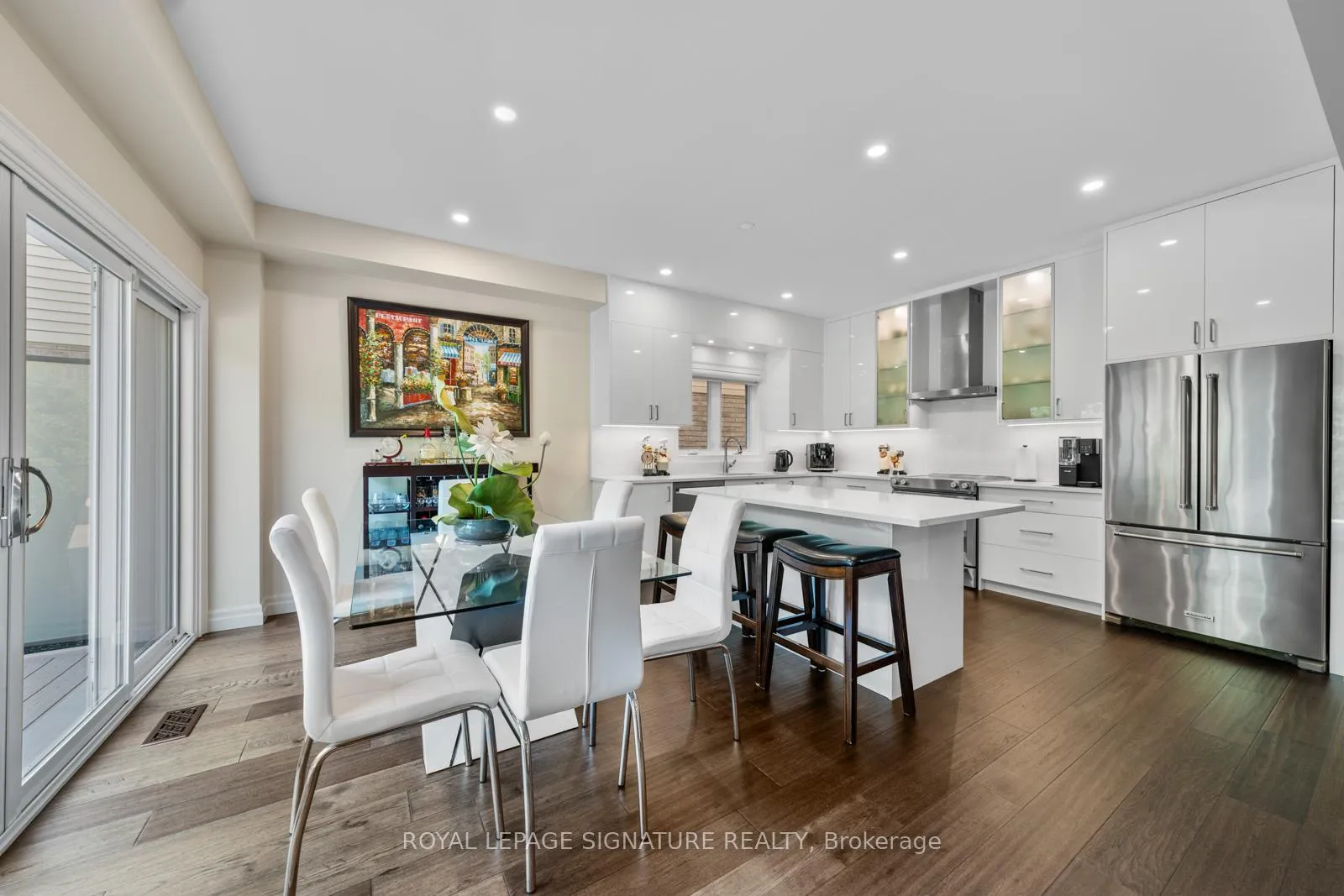 Photo 14 of 704 Robert Ferrie Drive, Kitchener, Doon South — HOMEH