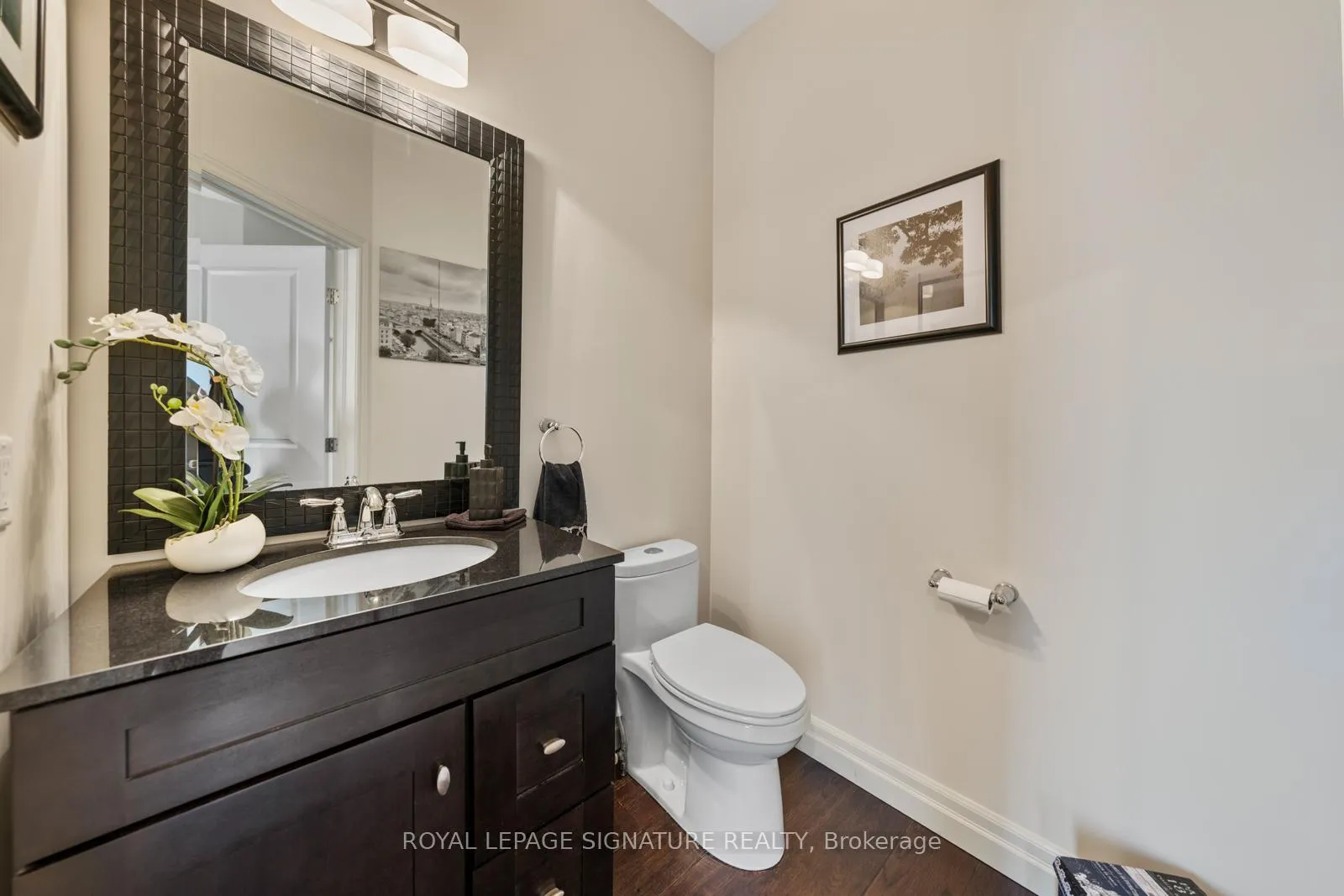Photo 19 of 704 Robert Ferrie Drive, Kitchener, Doon South — HOMEH
