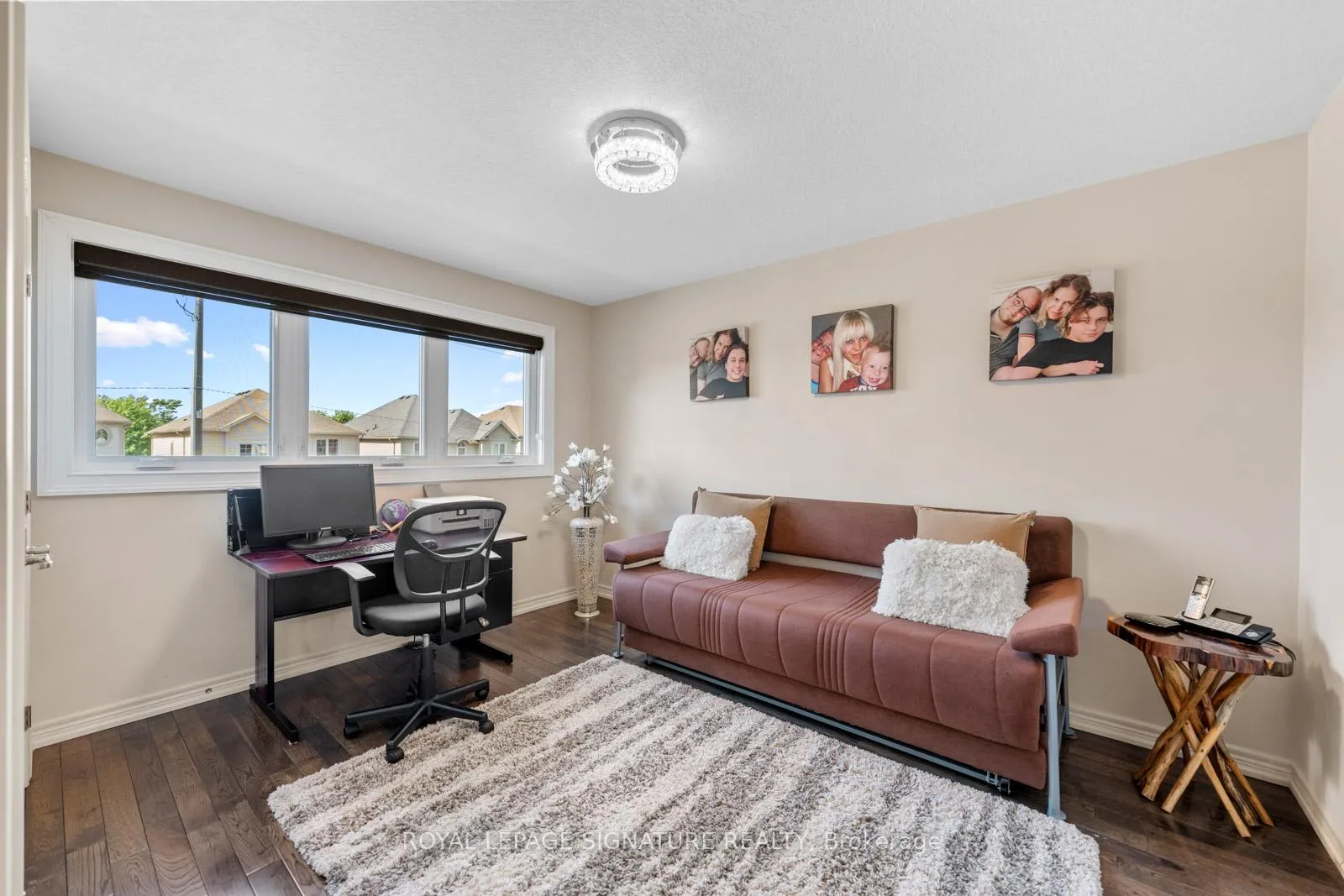 Photo 29 of 704 Robert Ferrie Drive, Kitchener, Doon South — HOMEH