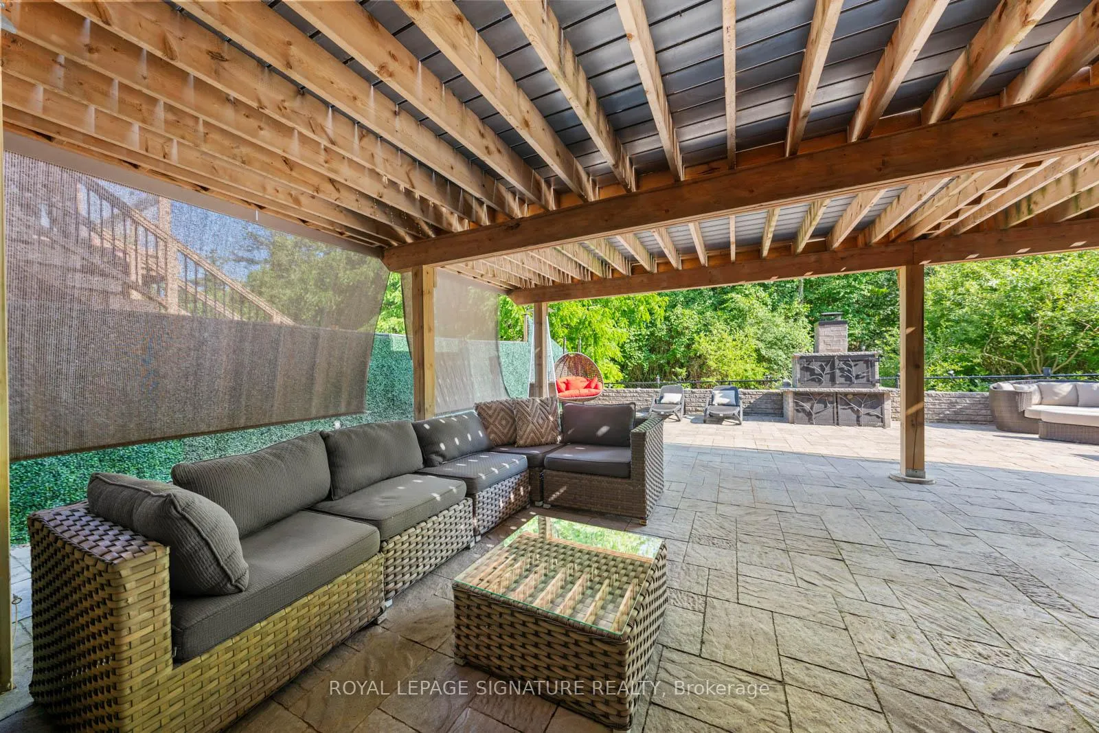 Photo 37 of 704 Robert Ferrie Drive, Kitchener, Doon South — HOMEH