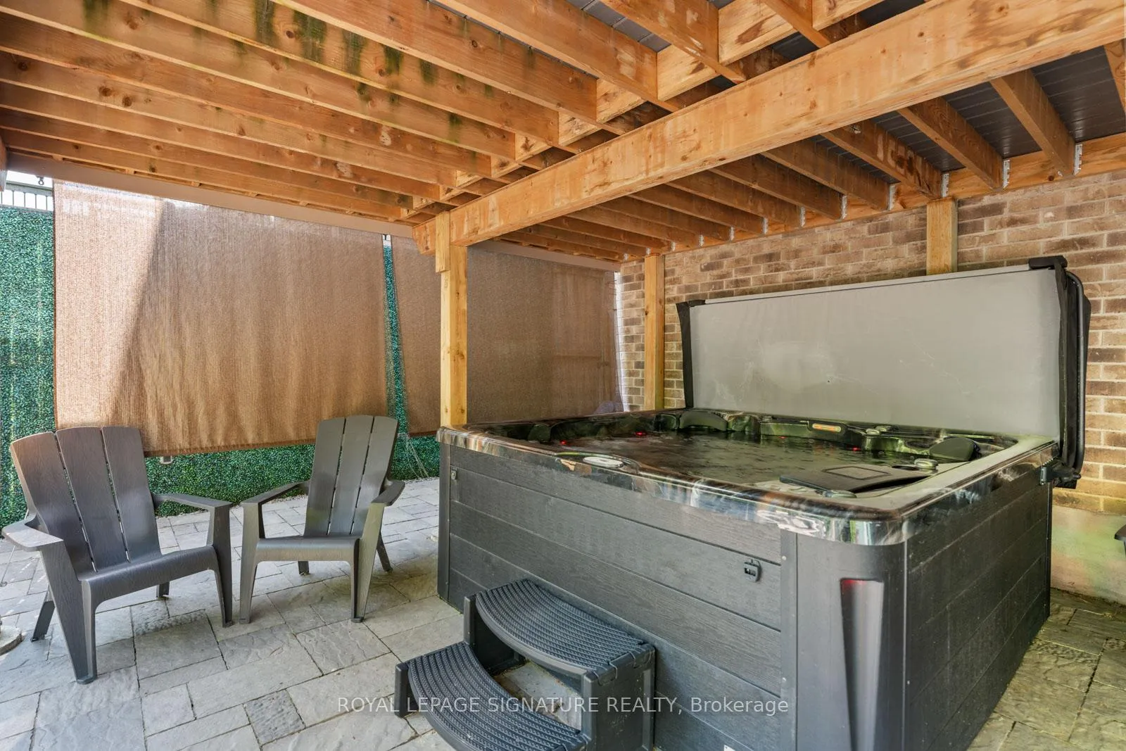 Photo 41 of 704 Robert Ferrie Drive, Kitchener, Doon South — HOMEH