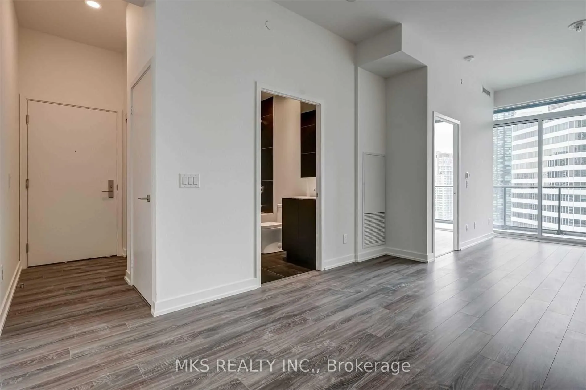 Photo 10 of Unit 2804, 20 Edward Street, Toronto, Bay Street Corridor — HOMEH