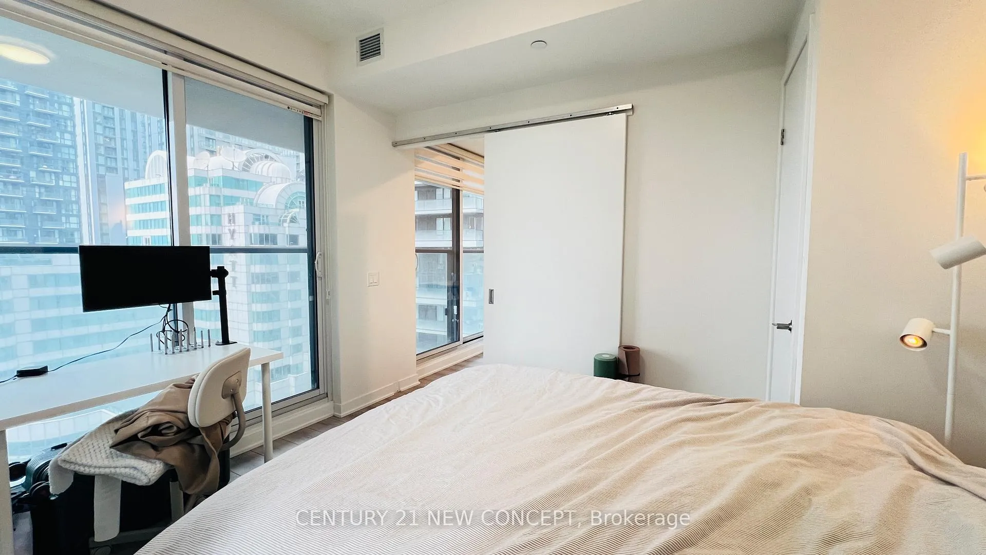 Photo 9 of Unit 2109, 115 Blue Jays Way, Toronto, Waterfront Communities — HOMEH