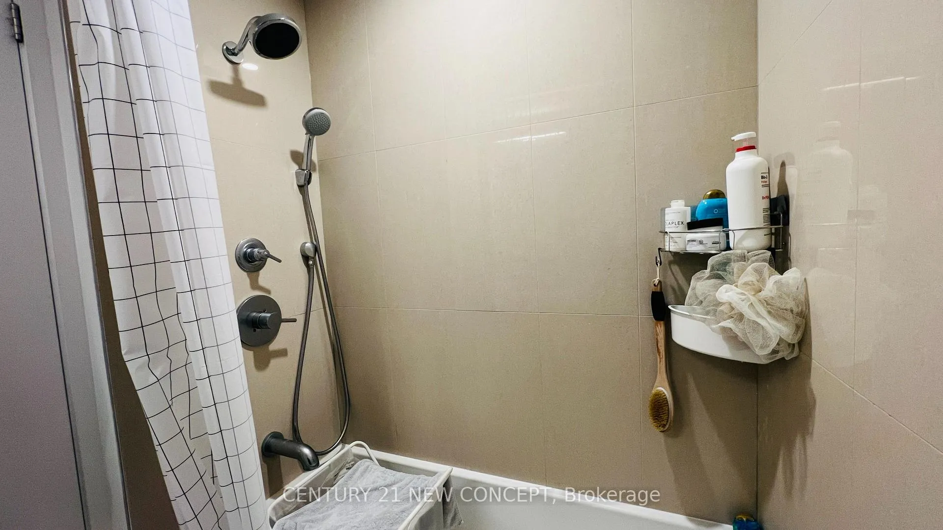 Photo 18 of Unit 2109, 115 Blue Jays Way, Toronto, Waterfront Communities — HOMEH