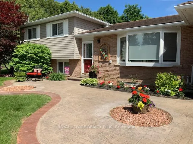 Photo 3 of 26 Larry Street, Caledon, Caledon East — HOMEH