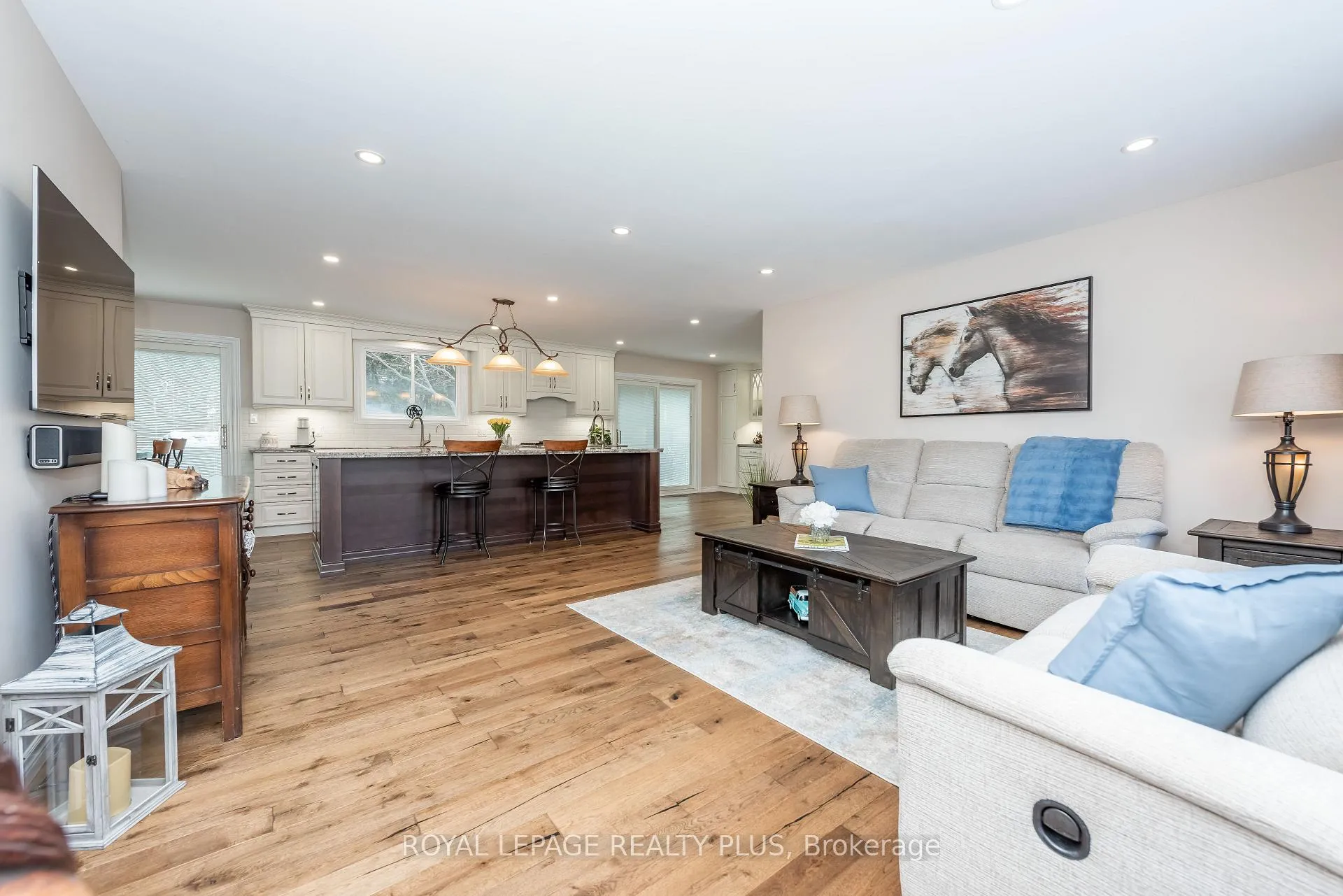 Photo 7 of 26 Larry Street, Caledon, Caledon East — HOMEH