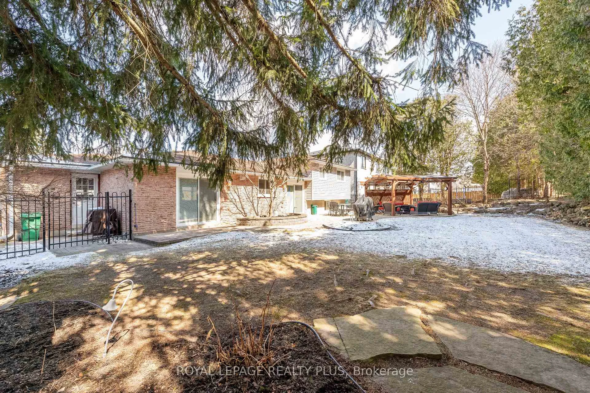 Photo 34 of 26 Larry Street, Caledon, Caledon East — HOMEH