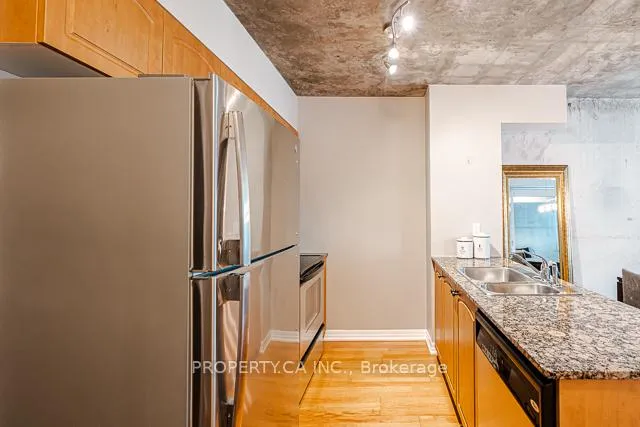 Photo 3 of Unit 807, 22 Wellesley Street E, Toronto, Church-Yonge Corridor — HOMEH