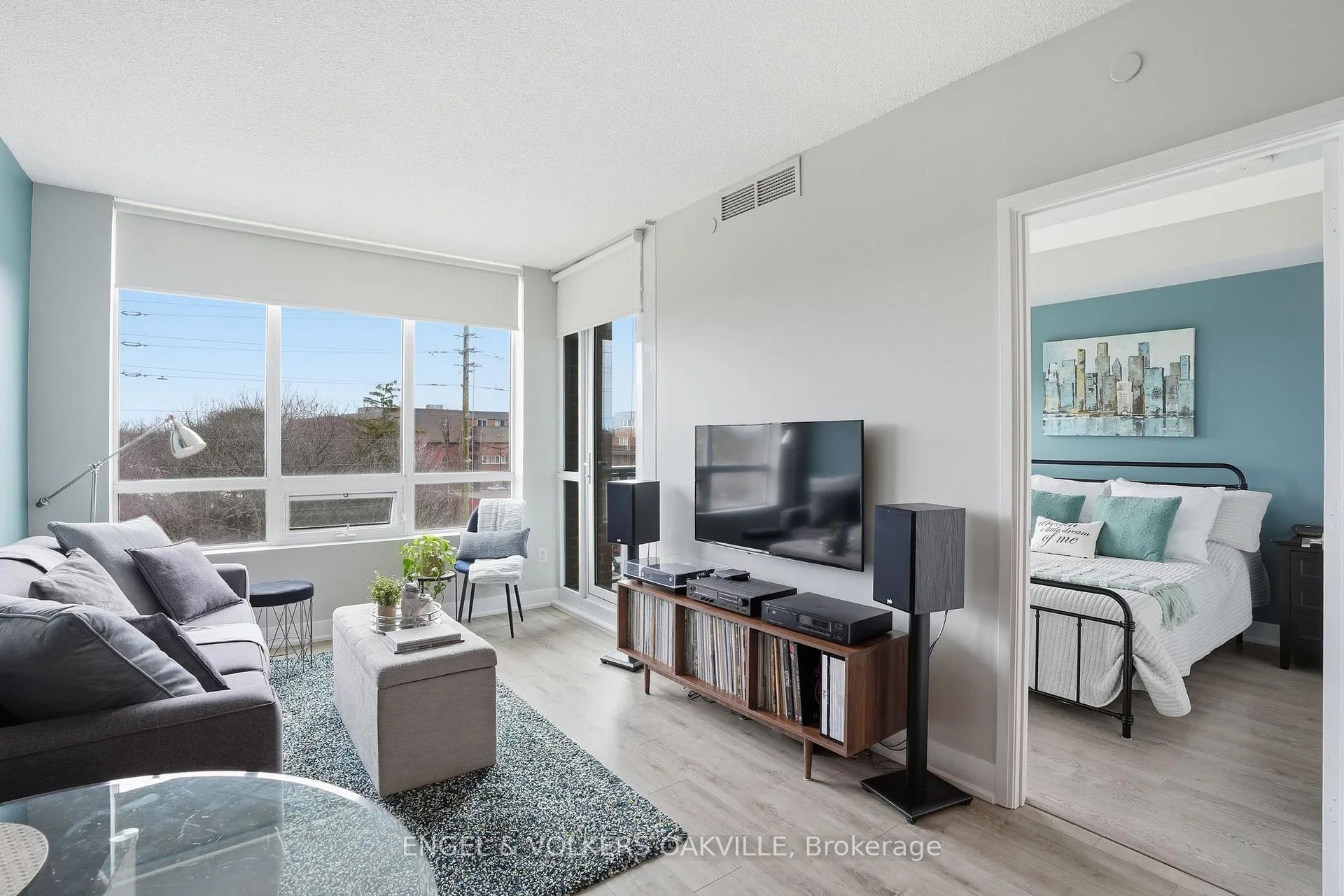 Photo 10 of Unit 528, 7608 Yonge Street, Vaughan, Crestwood-Springfarm-Yorkhill — HOMEH