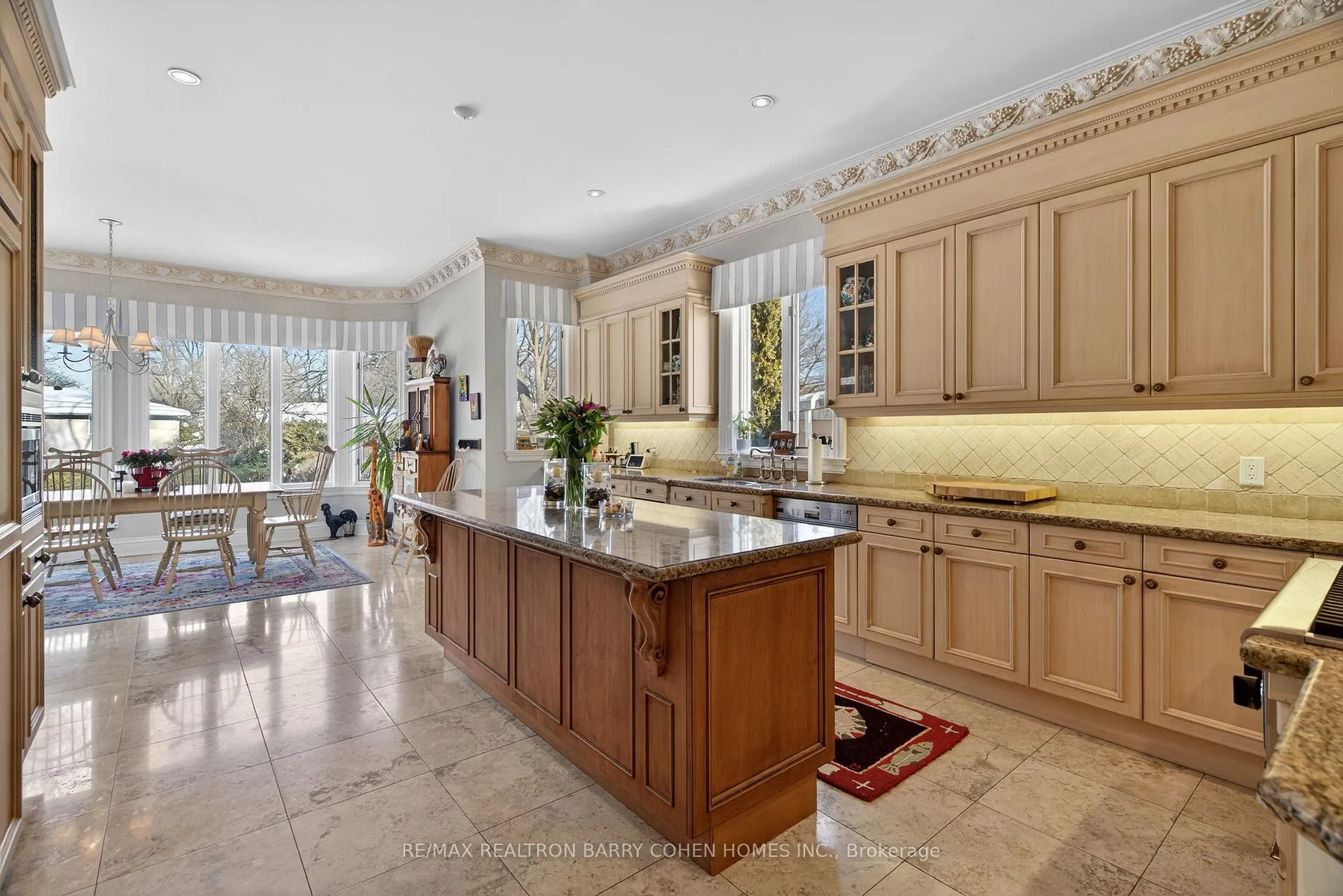 Photo 14 of 80 Owen Boulevard, North York, St. Andrew-Windfields — HOMEH