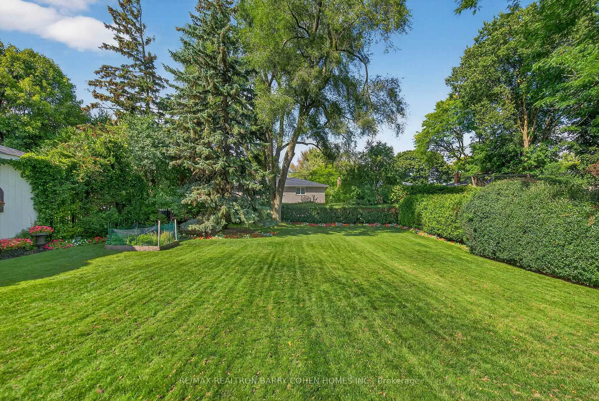 Photo 40 of 80 Owen Boulevard, North York, St. Andrew-Windfields — HOMEH