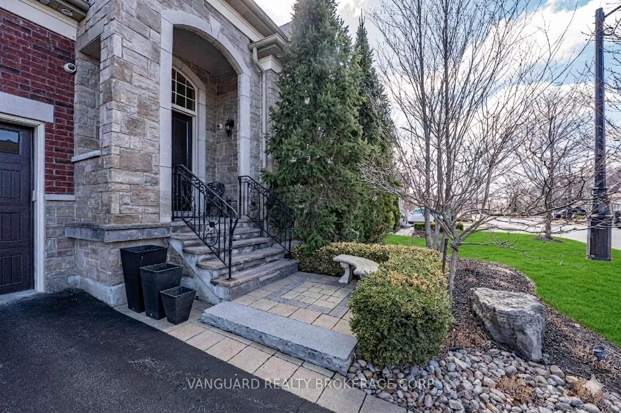 Photo 11 of 13 Anderson Cove Trail, King, Nobleton — HOMEH