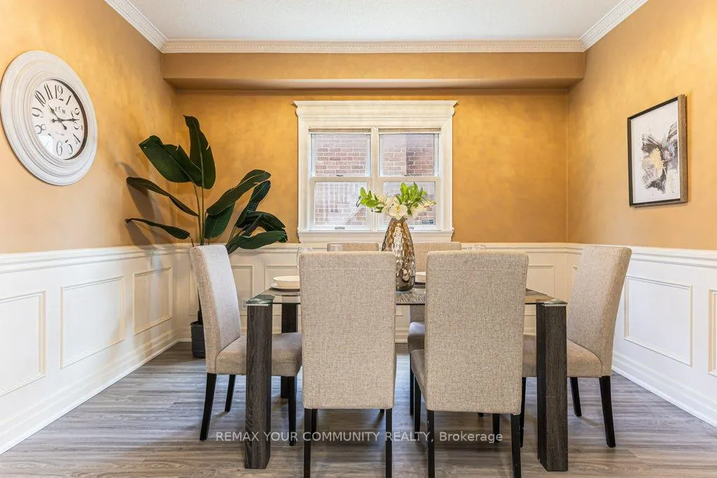 Photo 6 of 21 Millbrook Gate, Markham, Buttonville — HOMEH
