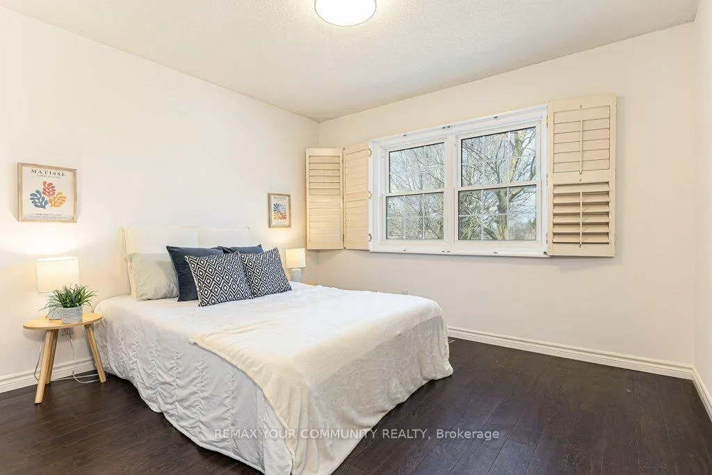 Photo 19 of 21 Millbrook Gate, Markham, Buttonville — HOMEH