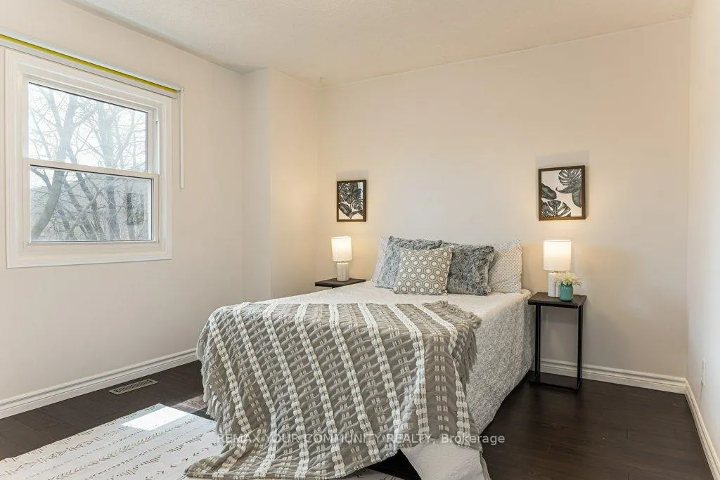 Photo 21 of 21 Millbrook Gate, Markham, Buttonville — HOMEH