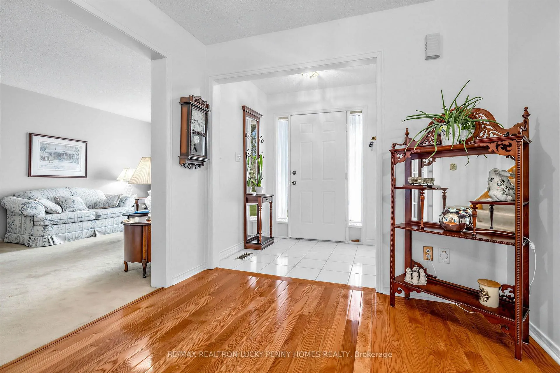 Photo 7 of 10 Hastings Drive, Markham, Unionville — HOMEH
