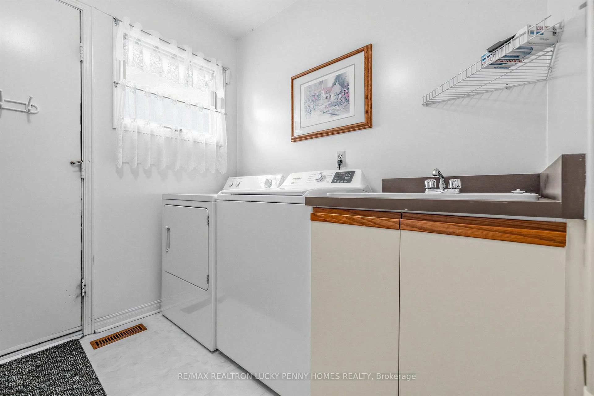 Photo 23 of 10 Hastings Drive, Markham, Unionville — HOMEH