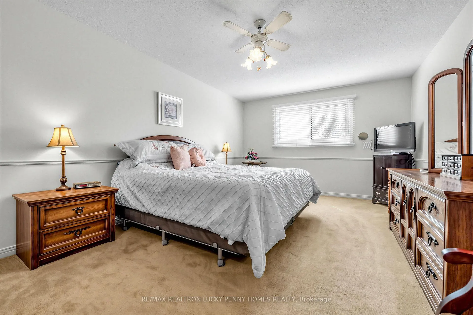 Photo 24 of 10 Hastings Drive, Markham, Unionville — HOMEH