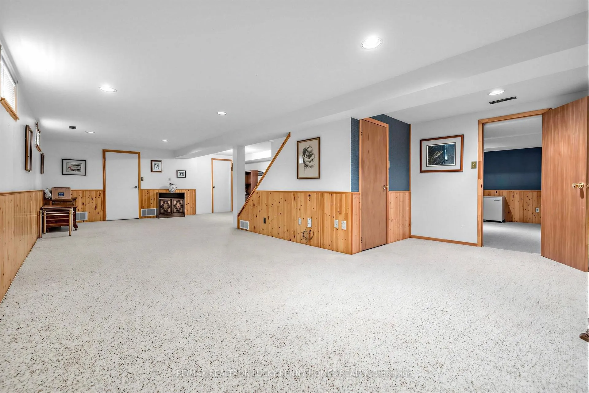 Photo 33 of 10 Hastings Drive, Markham, Unionville — HOMEH