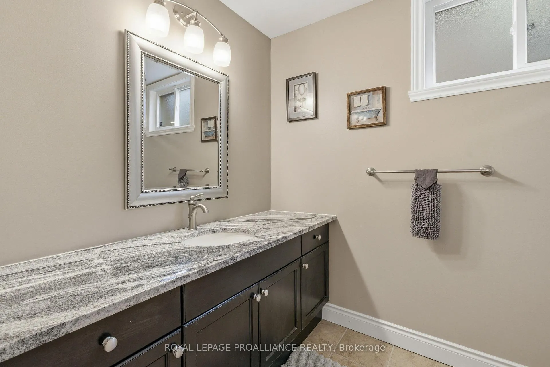 Photo 37 of 12 Pine Marsh Lane, Quinte West, Murray Ward — HOMEH