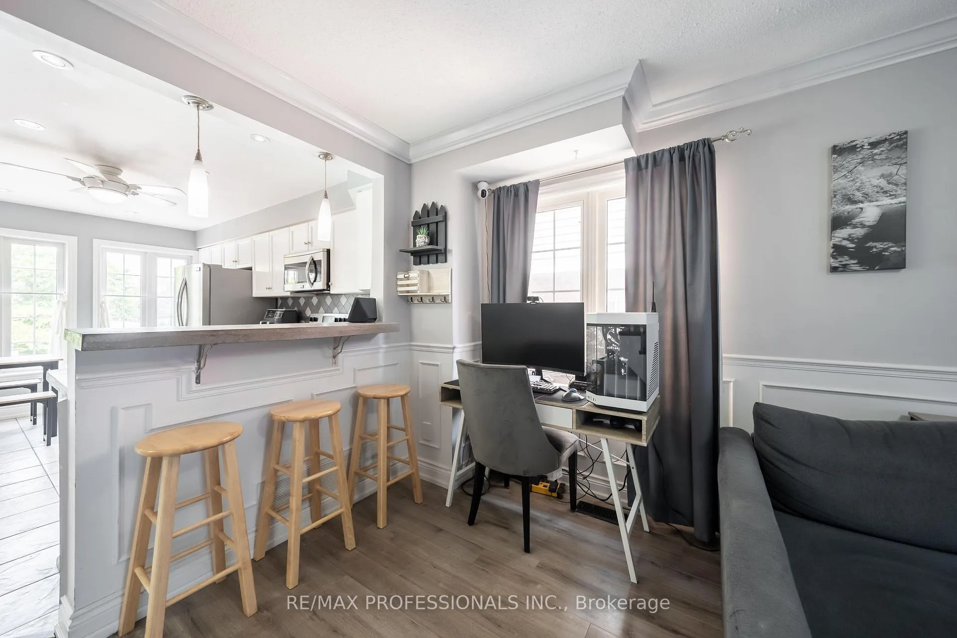 Photo 10 of Unit 12, 3480 Upper Middle Road, Burlington, Palmer — HOMEH