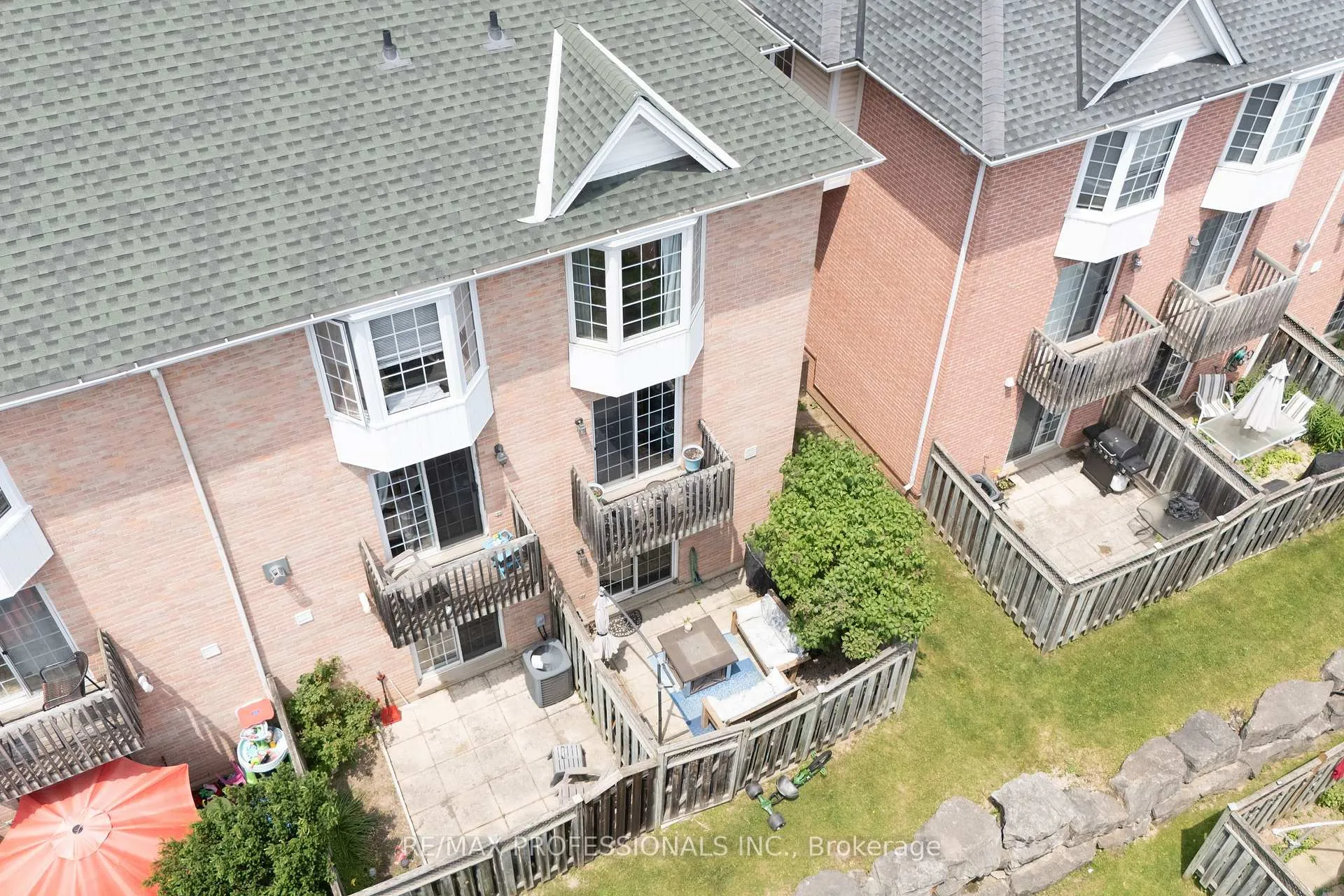 Photo 29 of Unit 12, 3480 Upper Middle Road, Burlington, Palmer — HOMEH