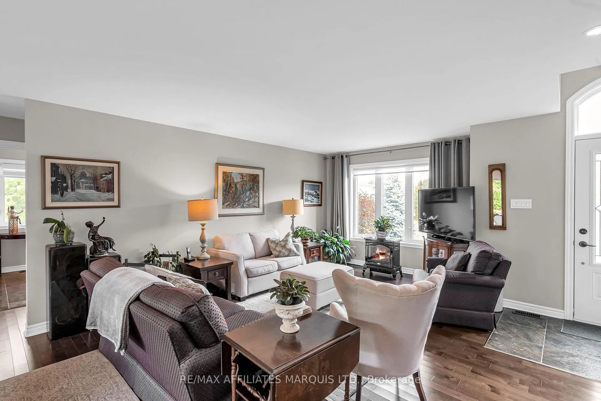 Photo 4 of 6708 Yacht Boulevard, Cornwall — HOMEH