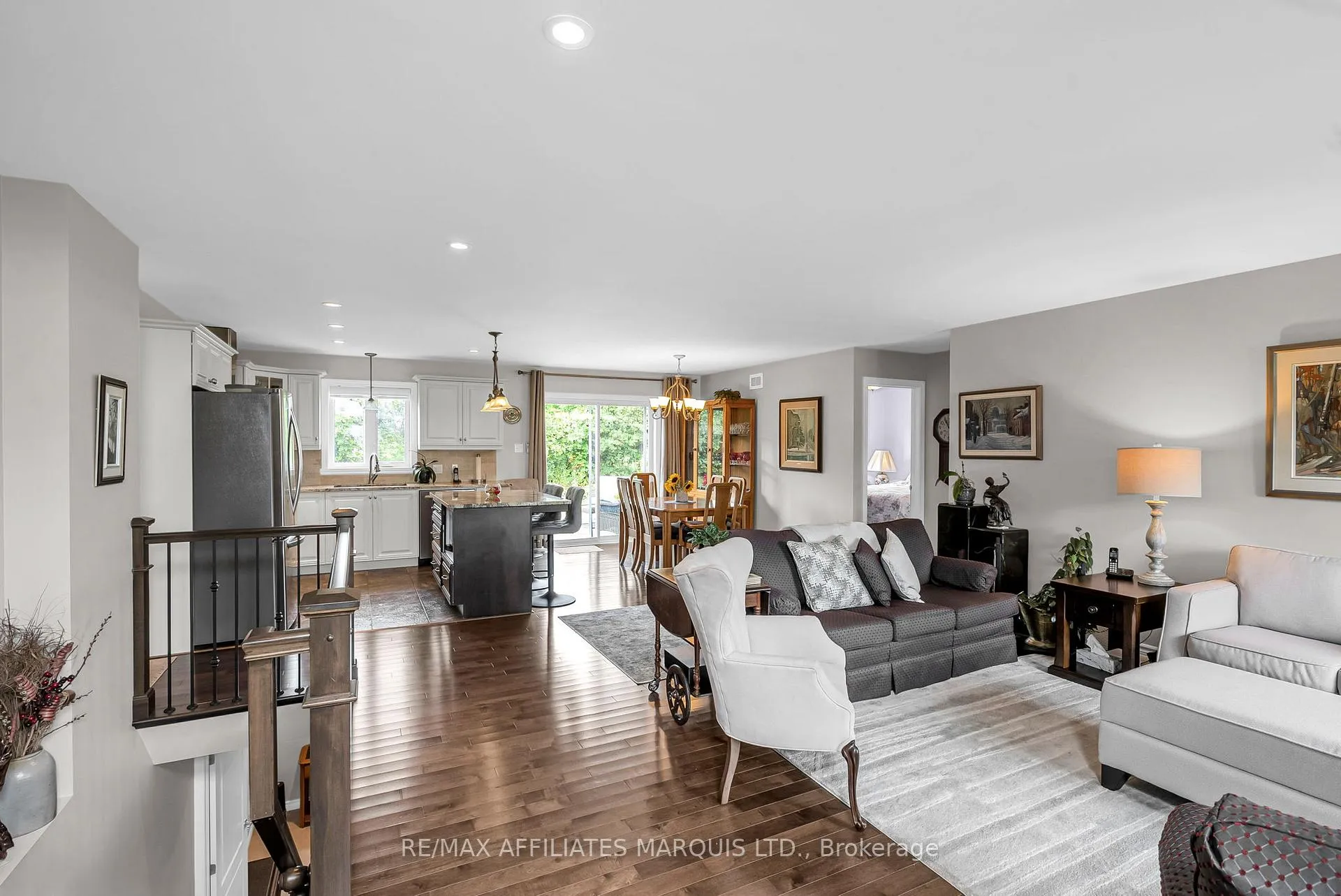 Photo 8 of 6708 Yacht Boulevard, Cornwall — HOMEH