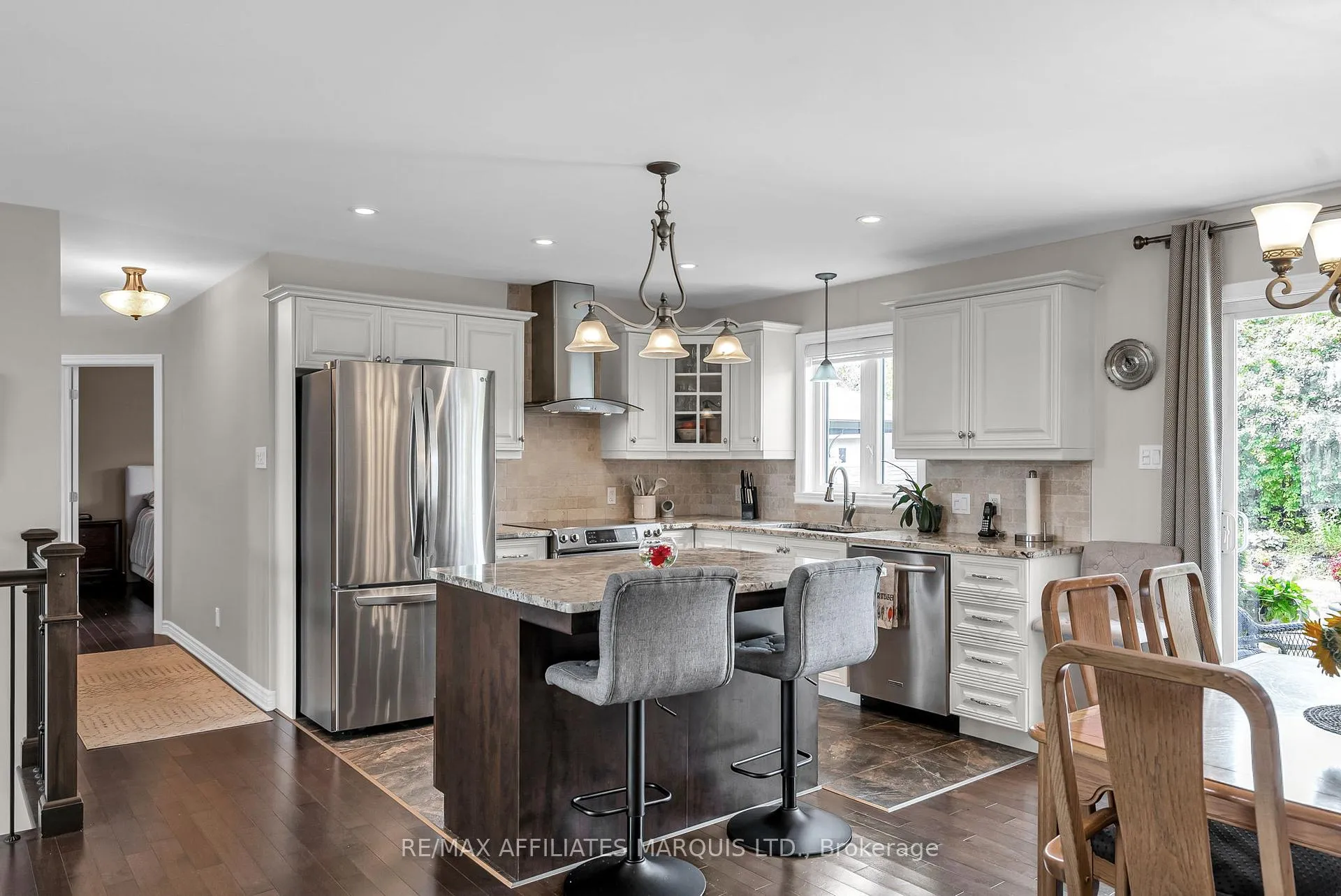 Photo 10 of 6708 Yacht Boulevard, Cornwall — HOMEH