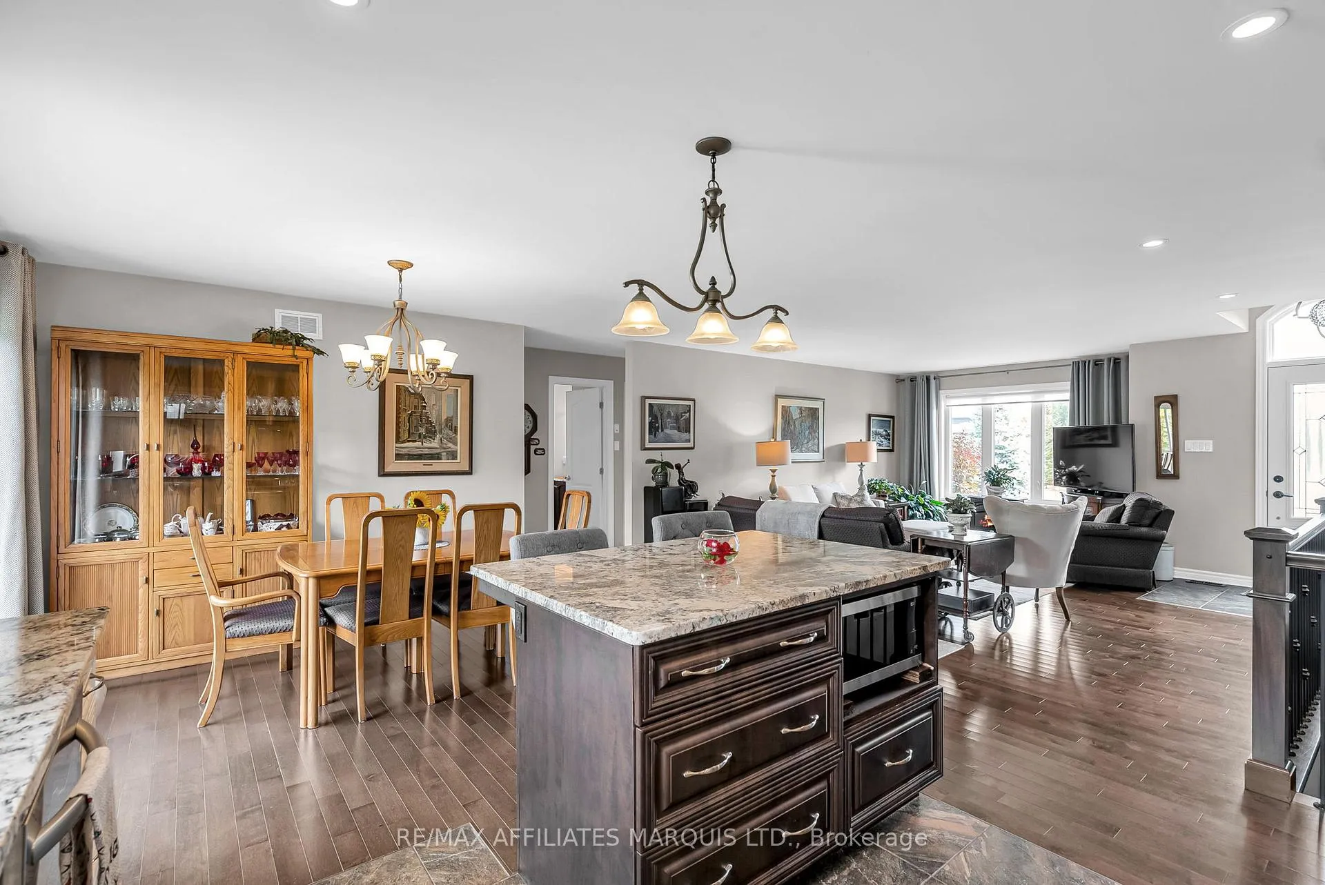 Photo 13 of 6708 Yacht Boulevard, Cornwall — HOMEH