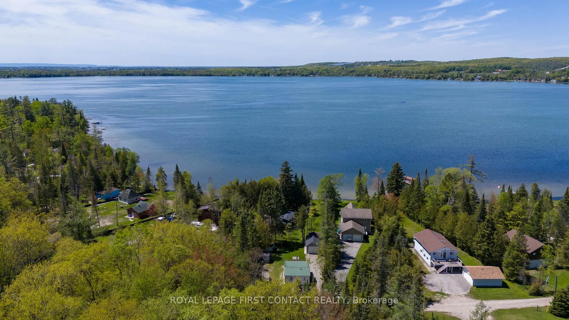 Photo 10 of 8 Buttercup Lane, Springwater, Rural Springwater — HOMEH