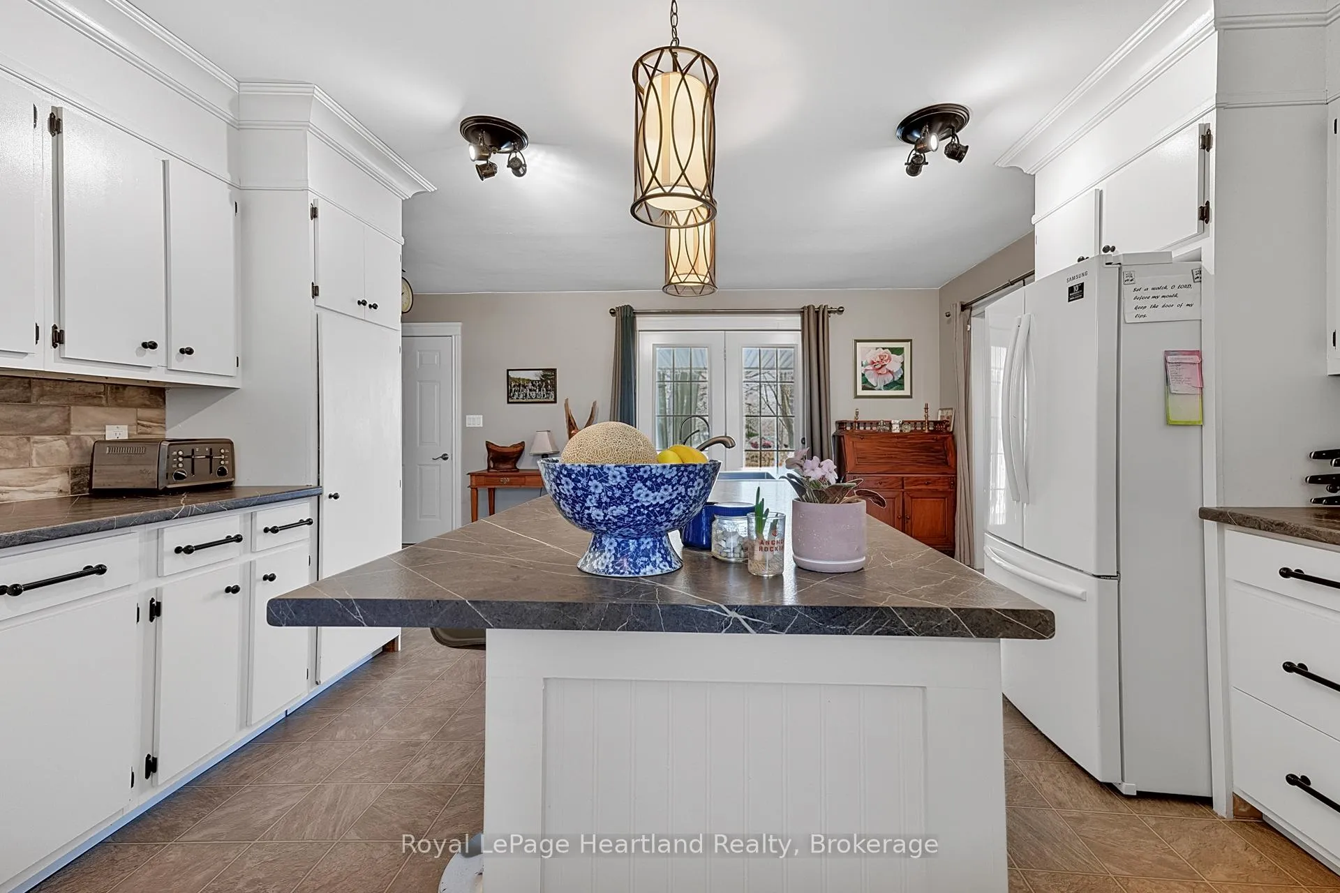 Photo 11 of 42163 Front Road, Huron East, Tuckersmith — HOMEH