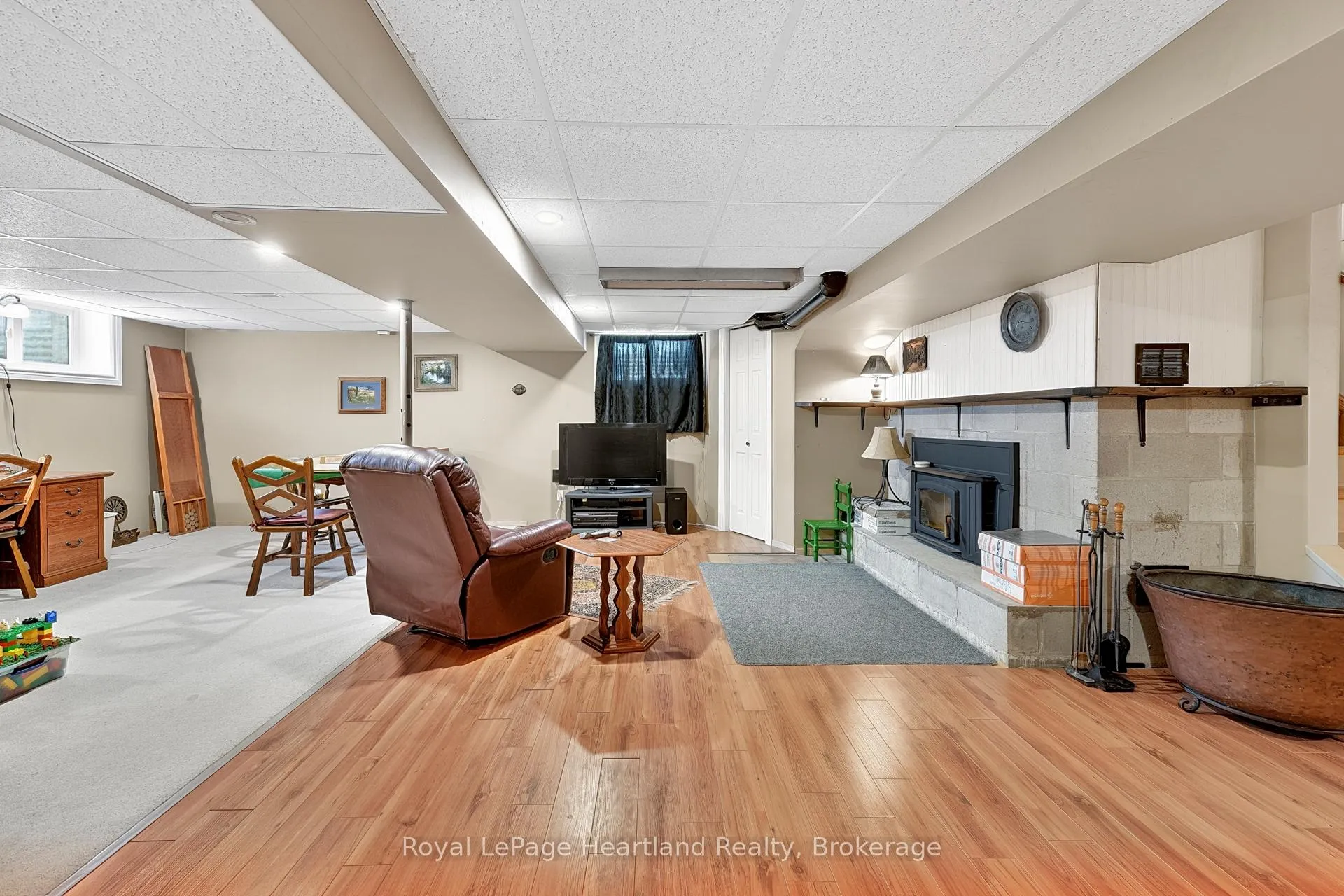 Photo 32 of 42163 Front Road, Huron East, Tuckersmith — HOMEH