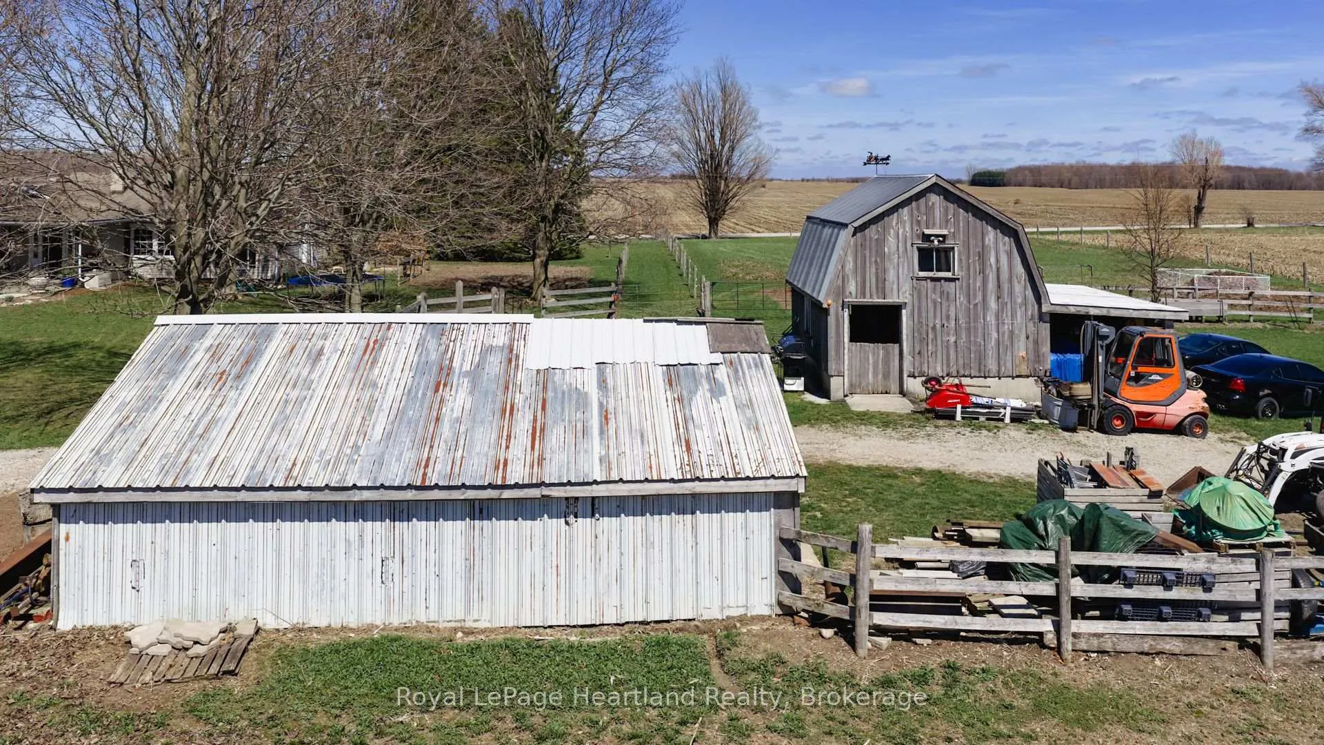 Photo 38 of 42163 Front Road, Huron East, Tuckersmith — HOMEH