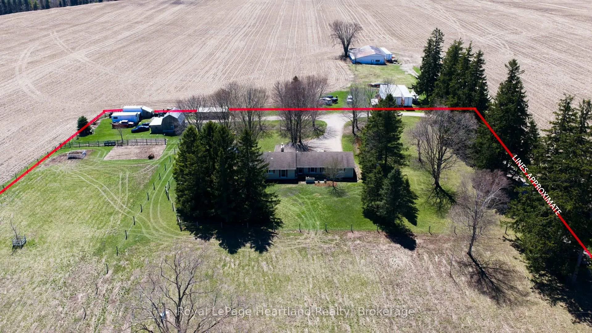 Photo 43 of 42163 Front Road, Huron East, Tuckersmith — HOMEH
