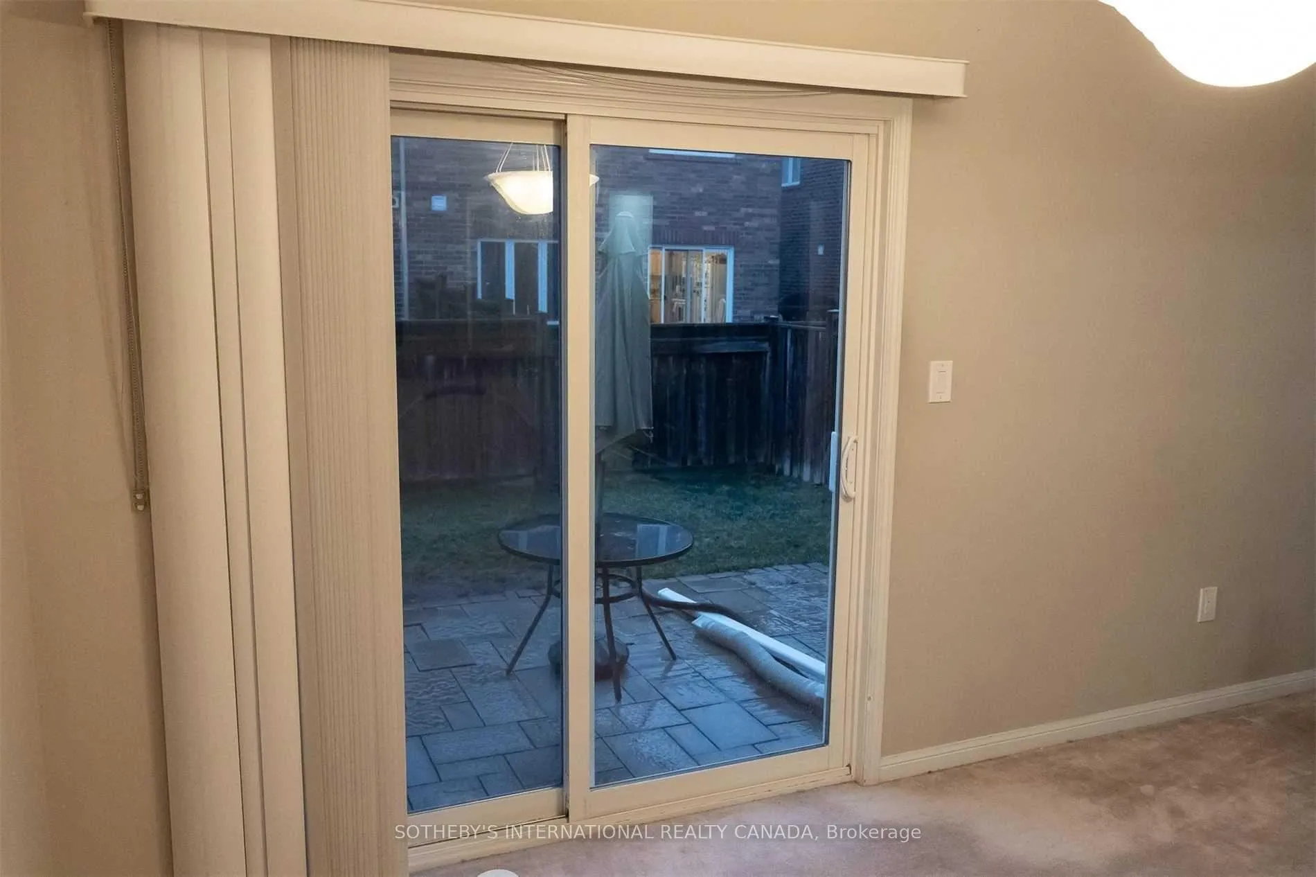 Photo 10 of 921 Raftis Crescent, Milton, Coates — HOMEH